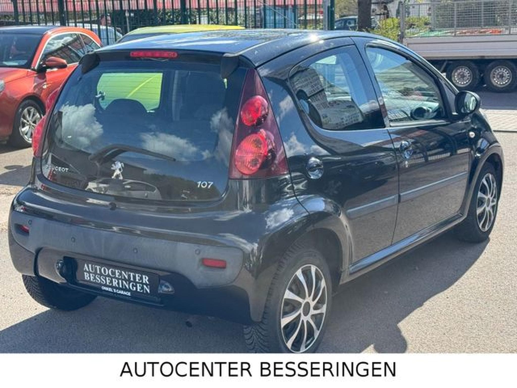 Peugeot 107 107 Active * AUTOMATIK * KLIMA * (2014) - Photo 3