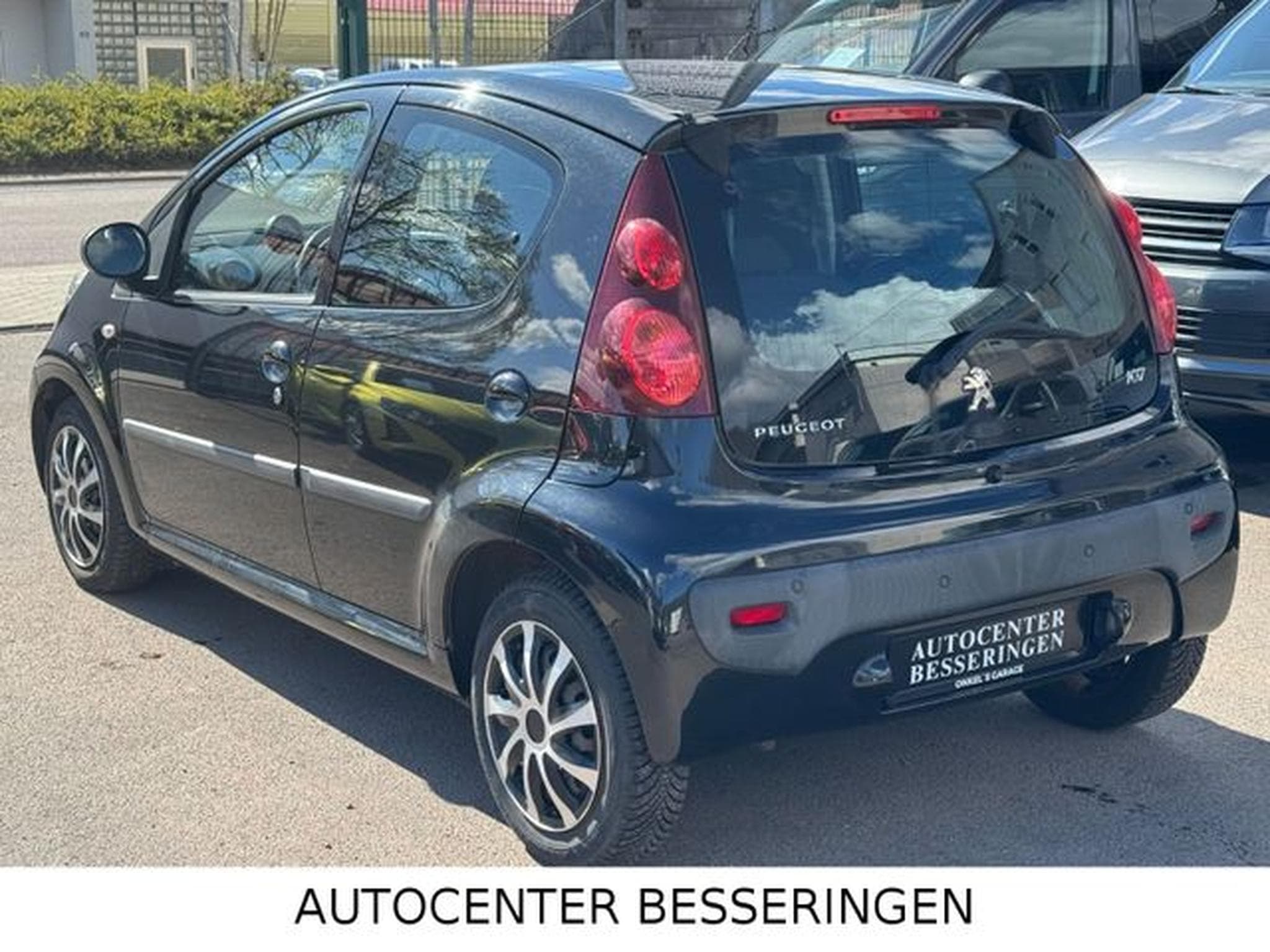 Peugeot 107 107 Active * AUTOMATIK * KLIMA * (2014) - Photo 4