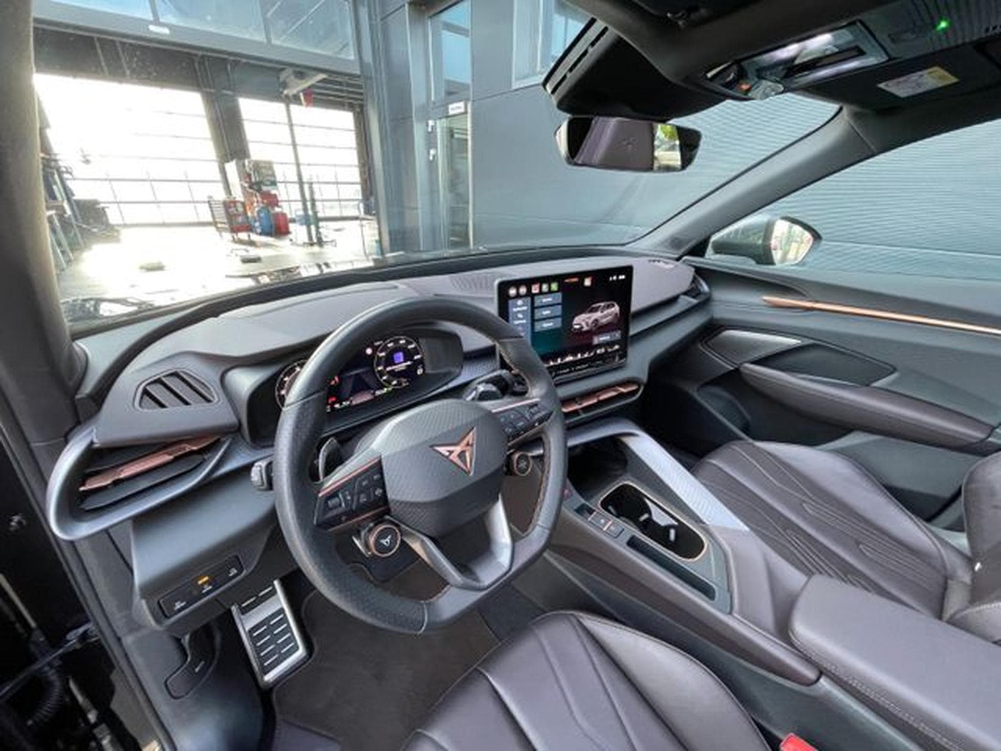 Cupra Terramar Terramar PHEV eHybrid 200kW VZ Schalensitz Stand (2025) - Photo 11