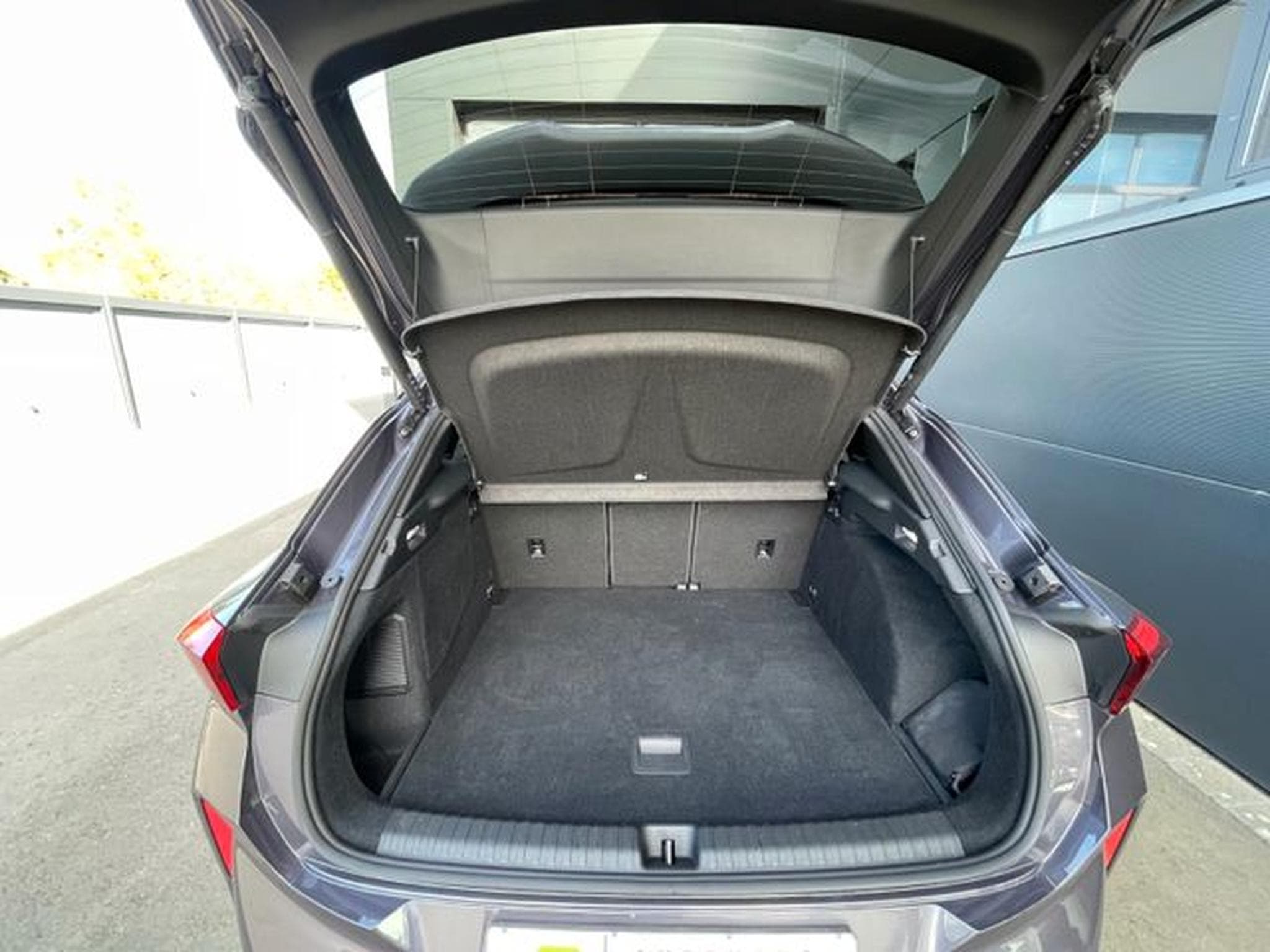 Cupra Terramar Terramar PHEV eHybrid 200kW VZ Leder Pano Matrix (2025) - Photo 13
