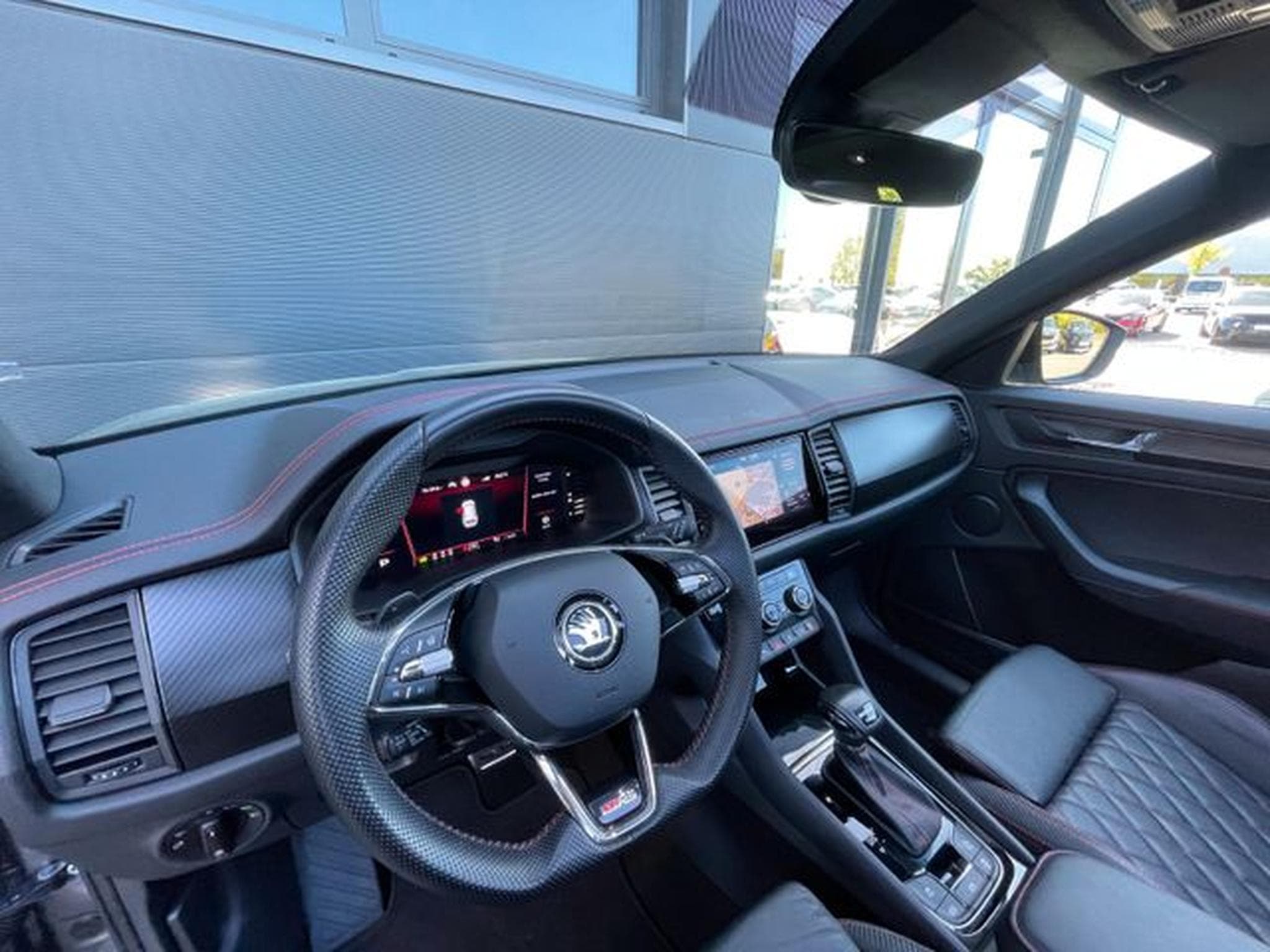 Skoda Kodiaq Kodiaq RS 2,0TSi 4x4 Pano AHK Voll-Leder 360° (2022) - Photo 12