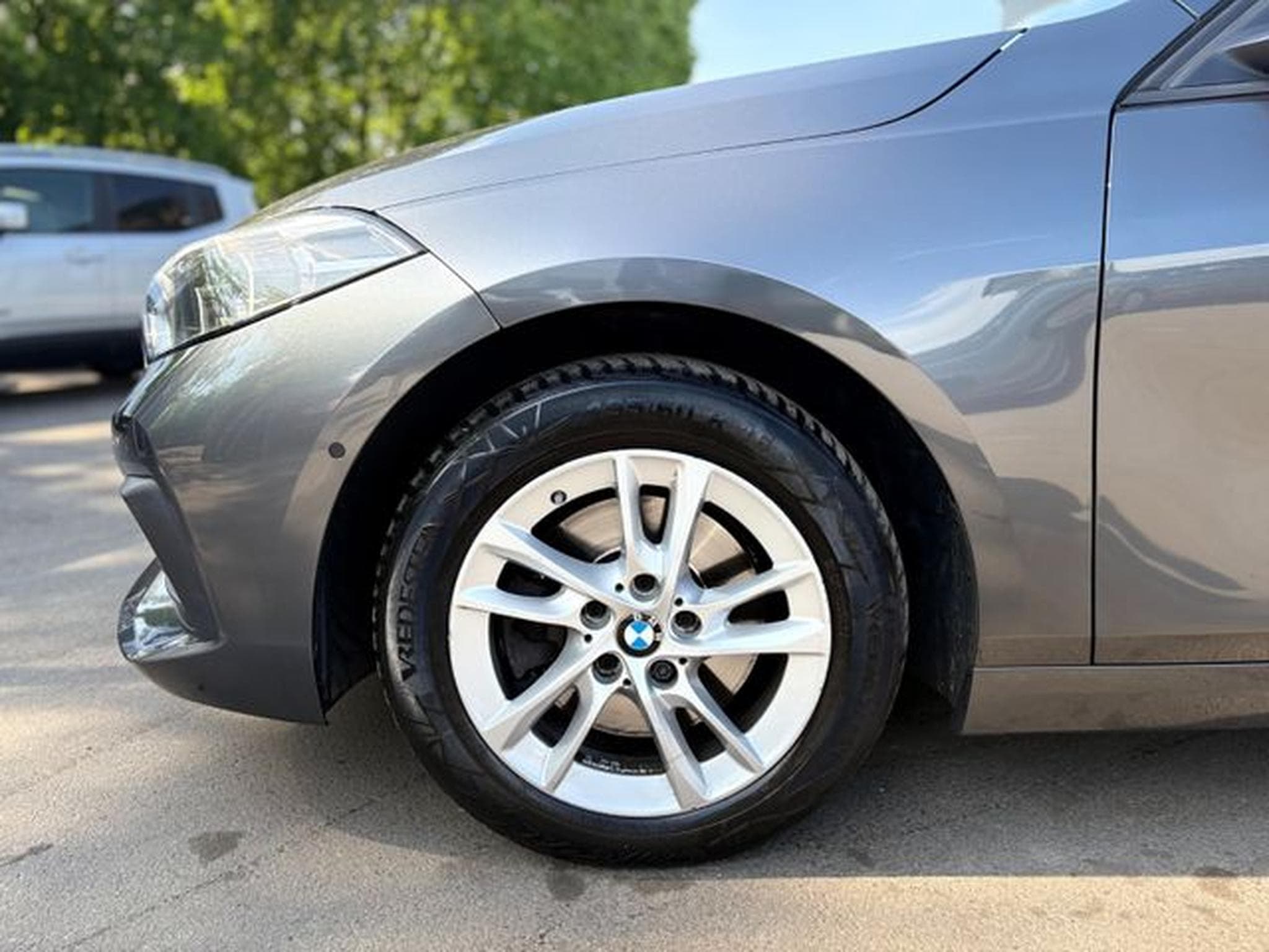 BMW 116 116 d ADVANTAGE *AUTOMATIK*PANO*NAVI*LED* (2021) - Foto 13