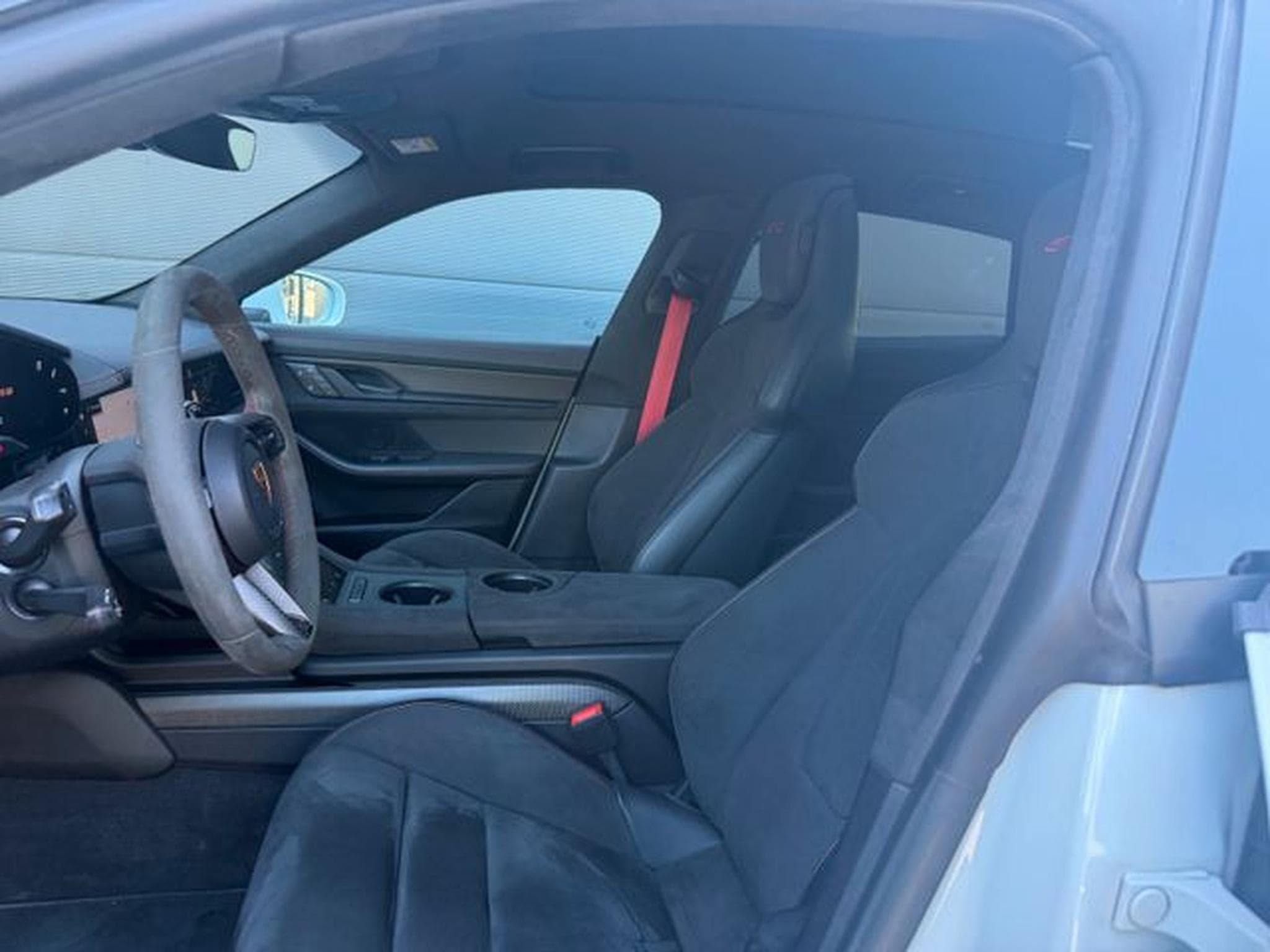 Porsche Taycan Taycan Sport Turismo GTS Pano HUD 21" Beif.Displ (2022) - Photo 9