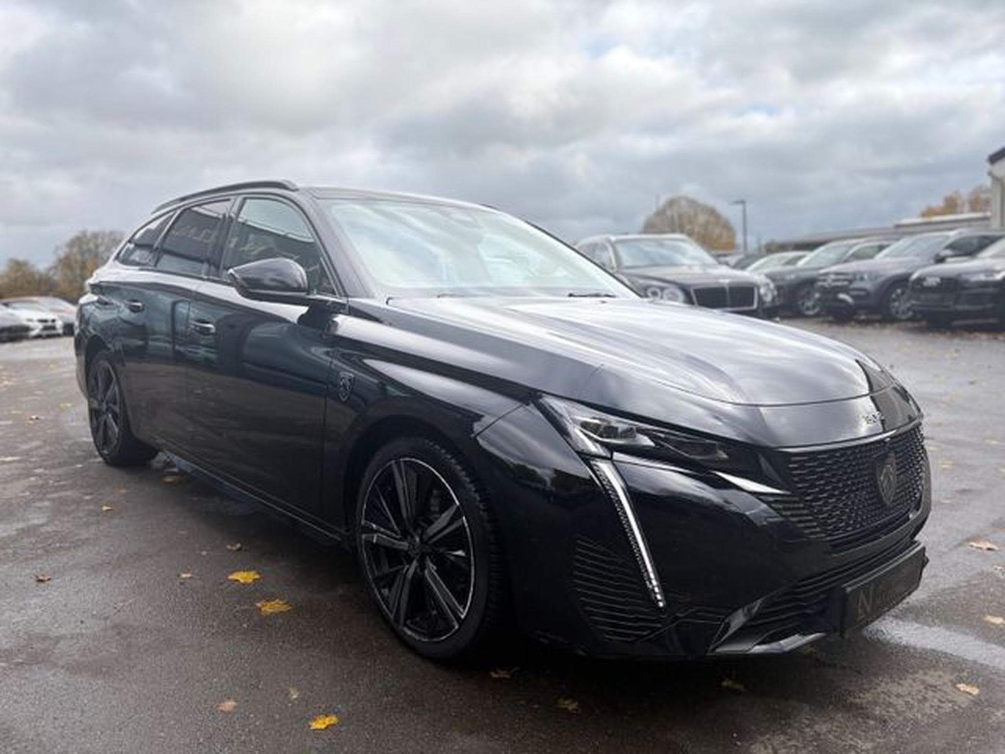 Peugeot 308 308 SW GT*AUT*PANORAMA*MATRIX*360 KAMERA*TRAUM* (2022) - Foto 5