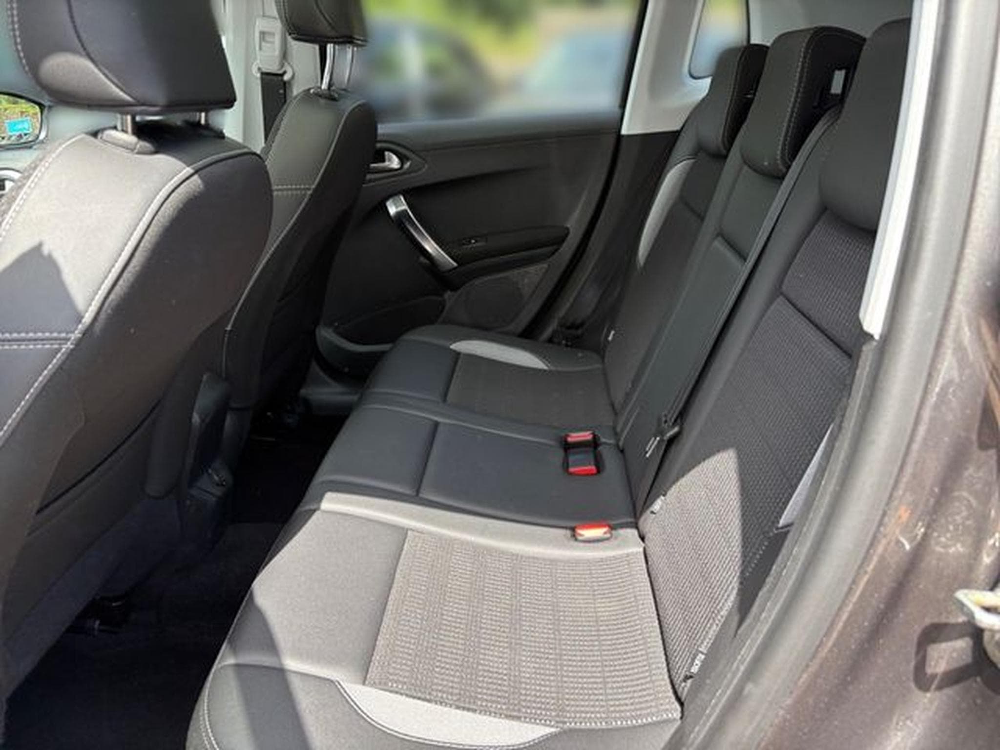 Peugeot 2008 2008 Allure (2017) - Photo 12