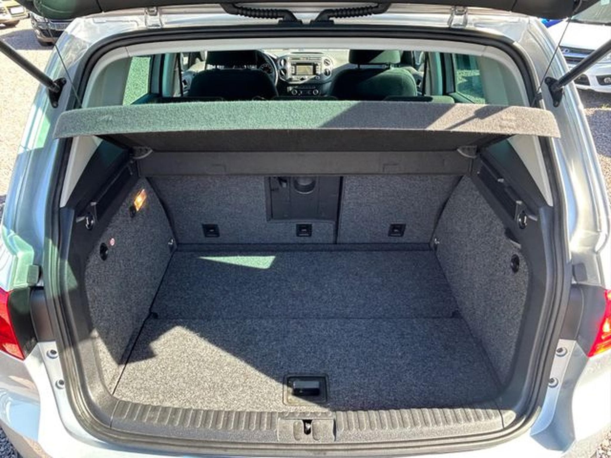 VW Tiguan Tiguan Sport &amp; Style BMT *Navi*Bi-Xenon*Alcantar (2013) - Photo 18