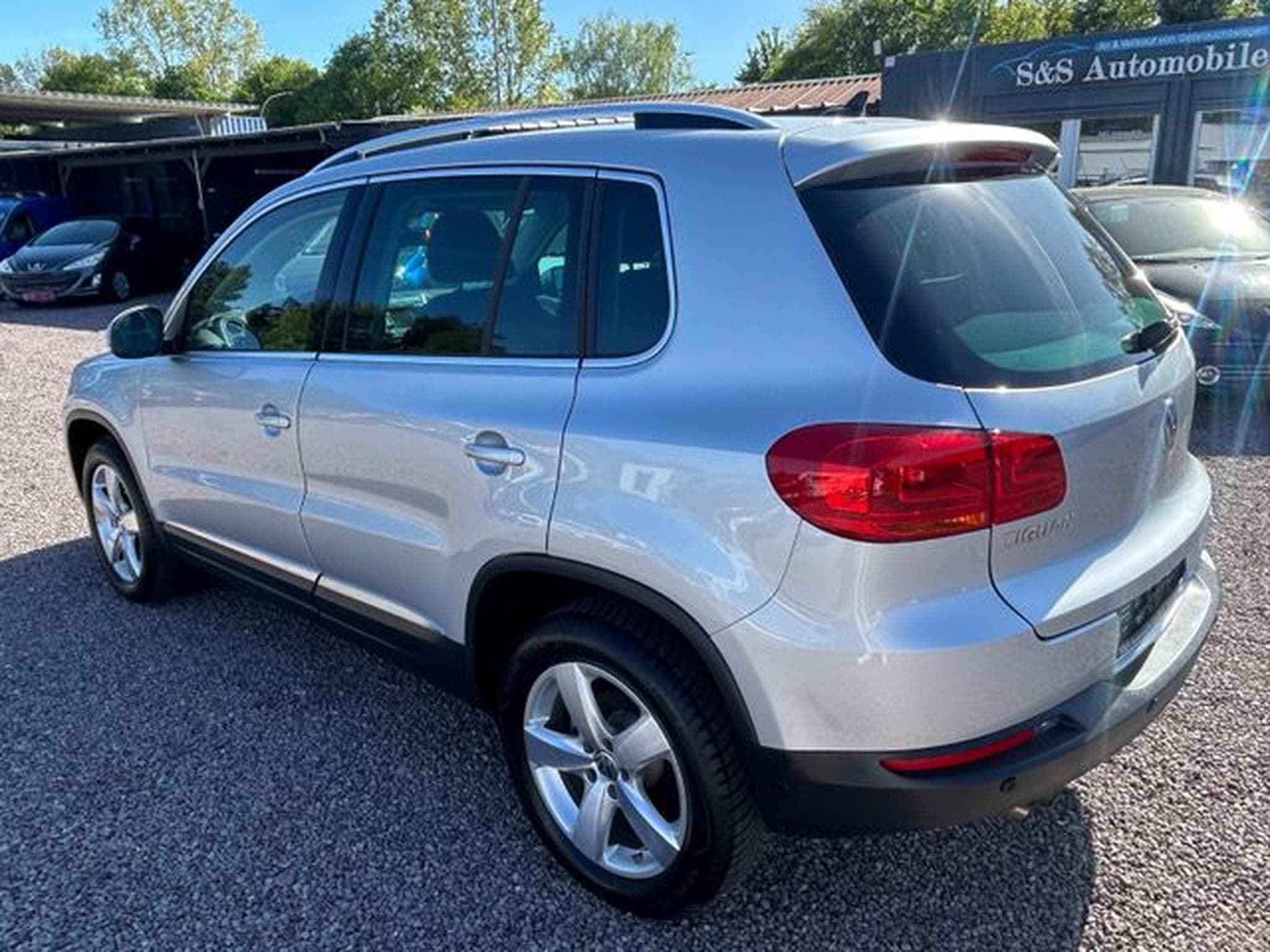 VW Tiguan Tiguan Sport &amp; Style BMT *Navi*Bi-Xenon*Alcantar (2013) - Photo 6