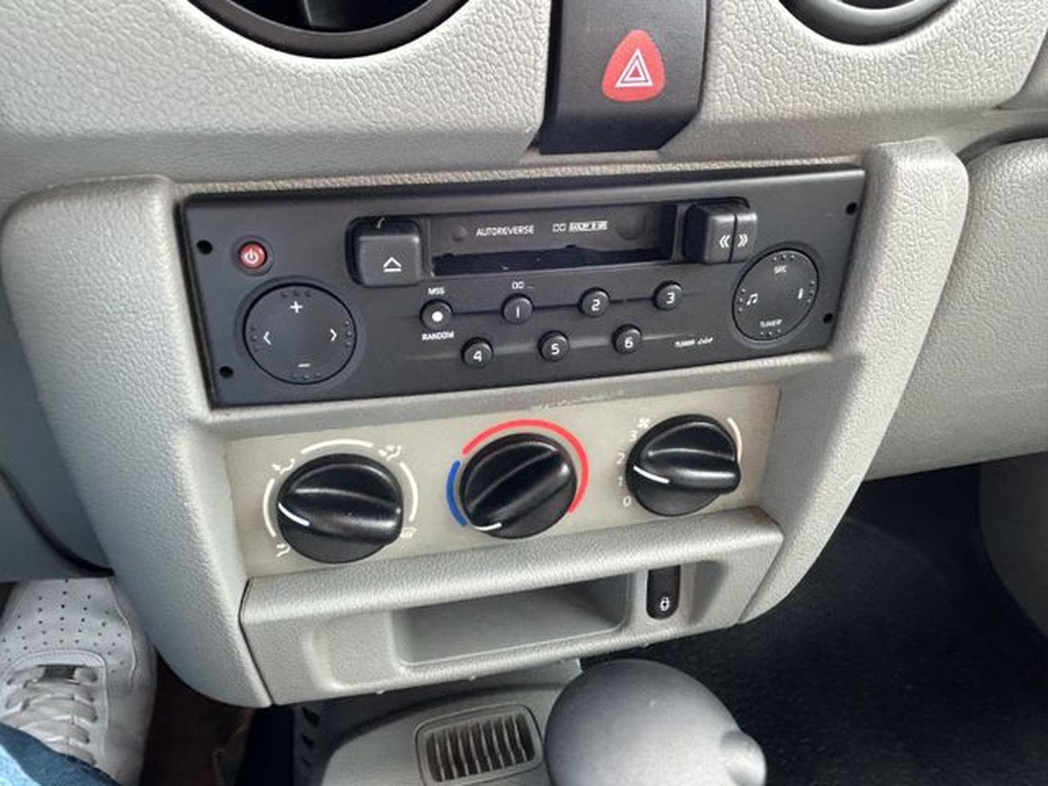 Renault Kangoo Kangoo 1.6 16V  * 95 TKM * 5-Sitzer * (2005) - Photo 11