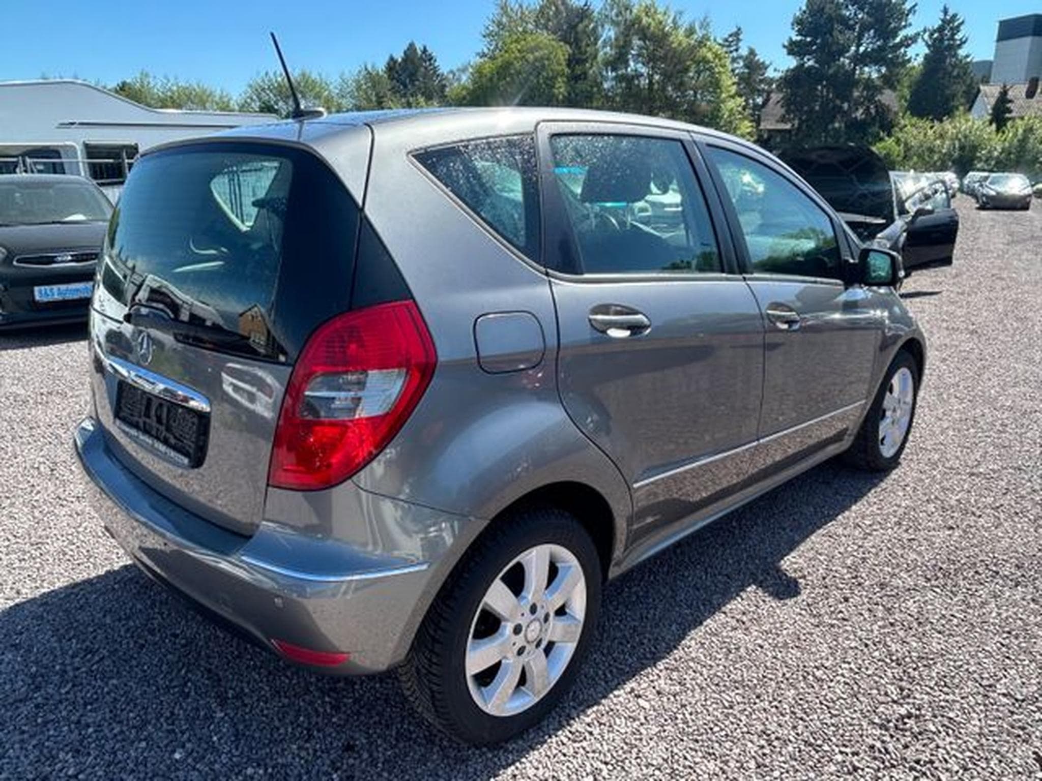 Mercedes A 160 A 160 Avantgarde*Automatik*PDC*Teilleder*SHZ*Eu5 (2010) - Photo 4