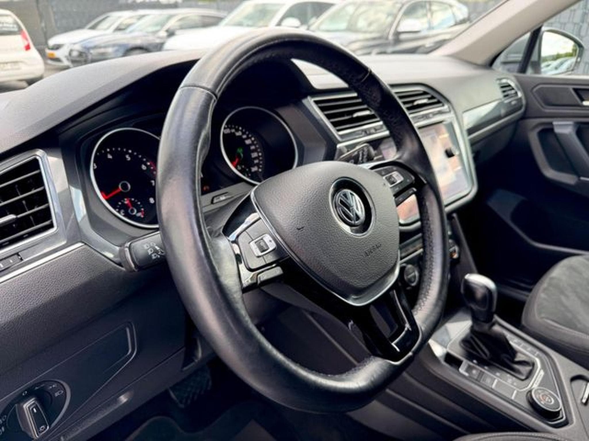 VW Tiguan Tiguan Allspace Highline 2.0 TSI 4Motion (2019) - Foto 10