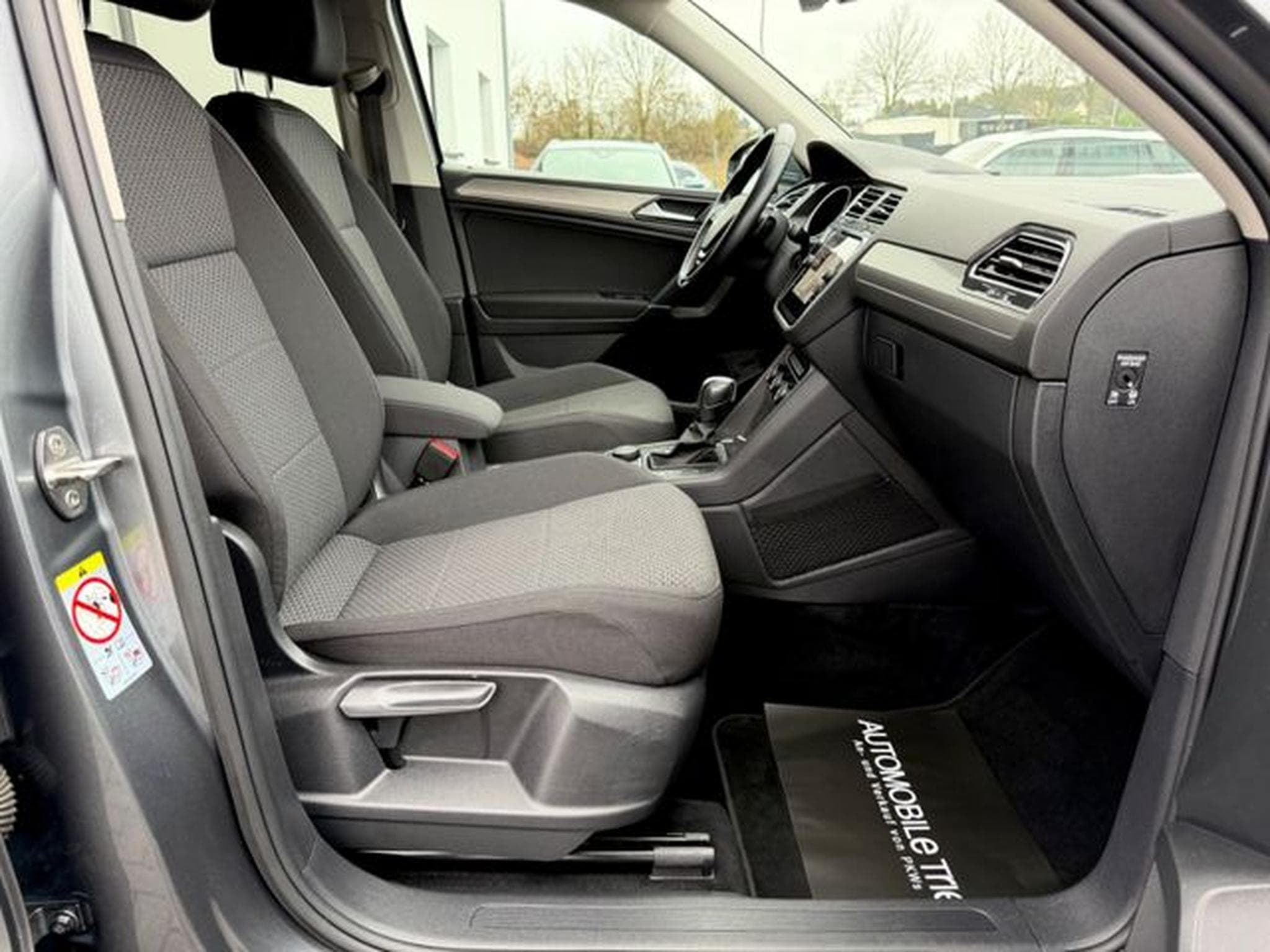 VW Tiguan Tiguan Allspace R Line 2.0 TSI DSG 4Motion (2019) - Photo 12