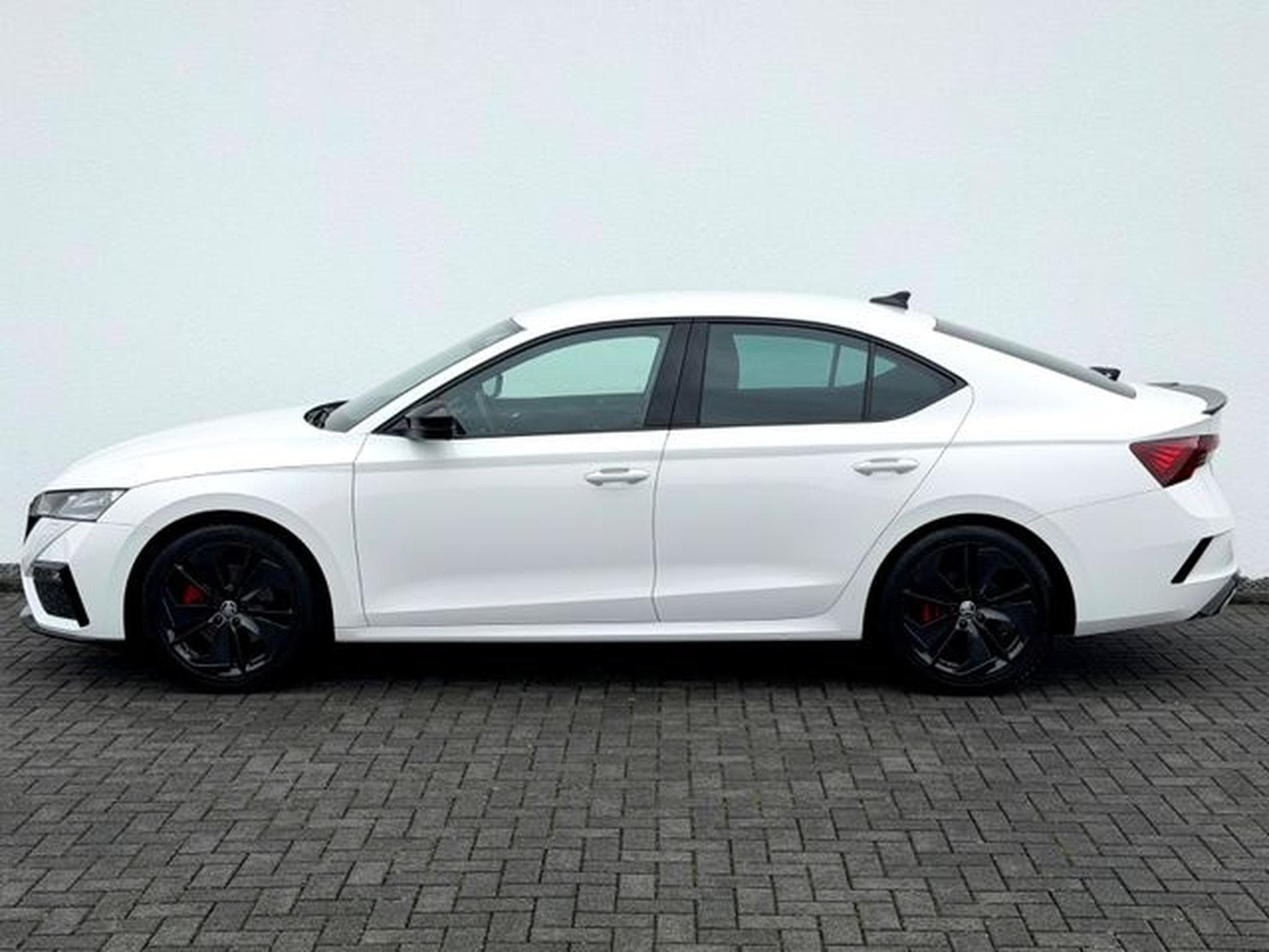 Skoda Octavia Octavia 2.0 TDI DSG RS /NAVI/LED/ACC/1.HAND/ (2022) - Photo 8