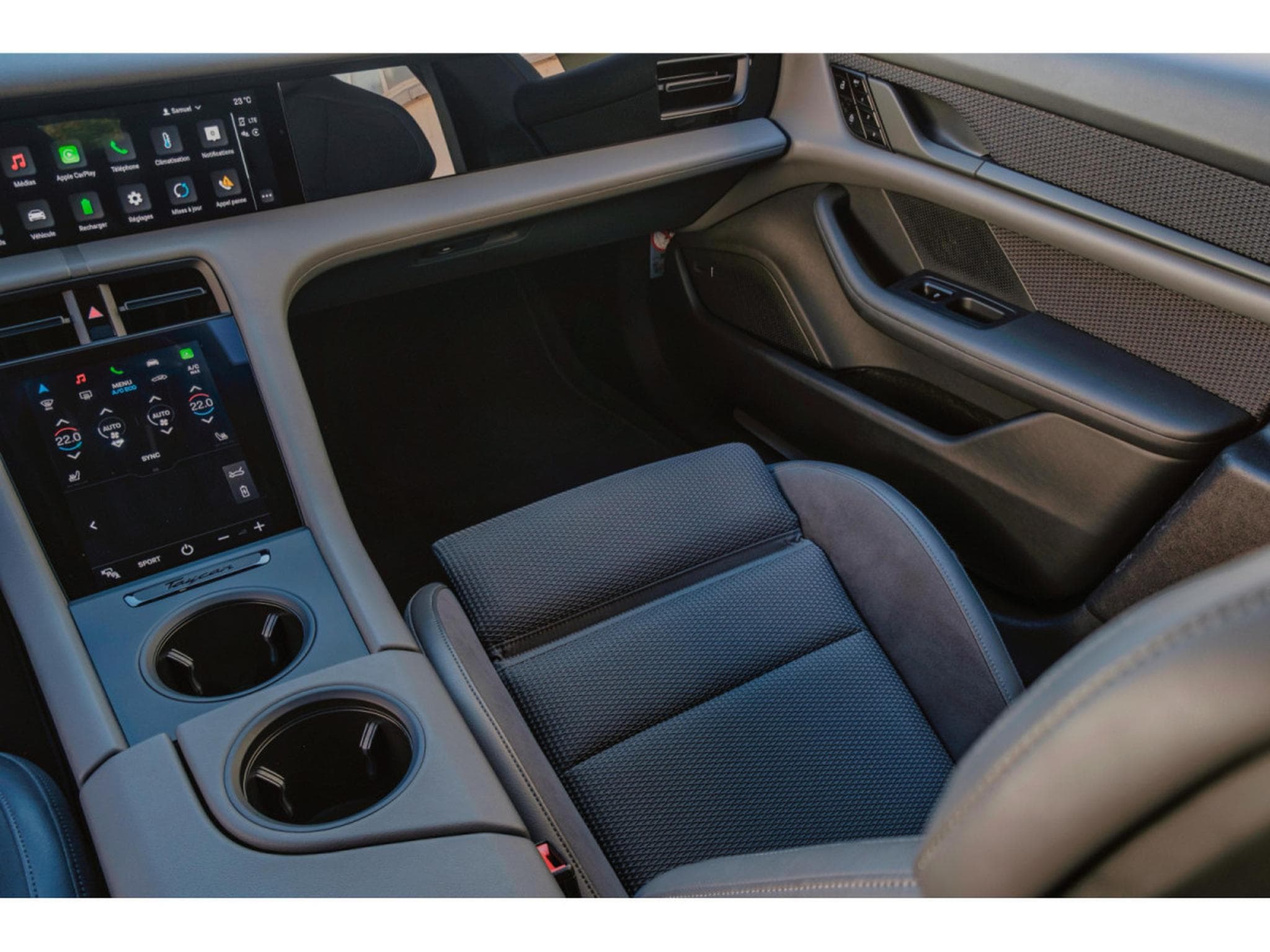 Porsche Taycan 4S SPORT 571CH Performance plus battery 1 year (2020) - Photo 14