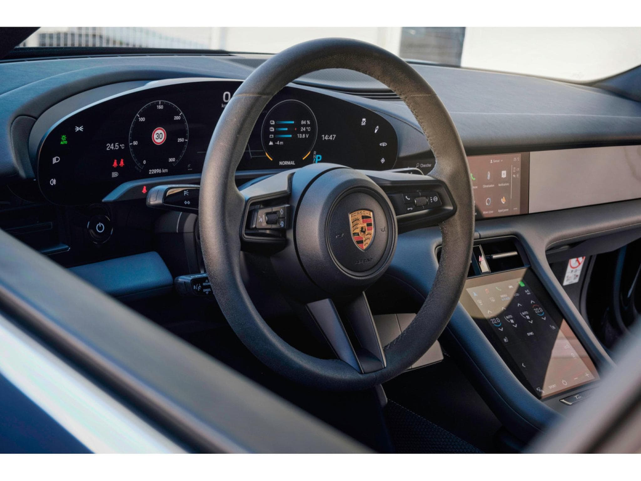 Porsche Taycan 4S SPORT 571CH Performance plus battery 1 year (2020) - Photo 16