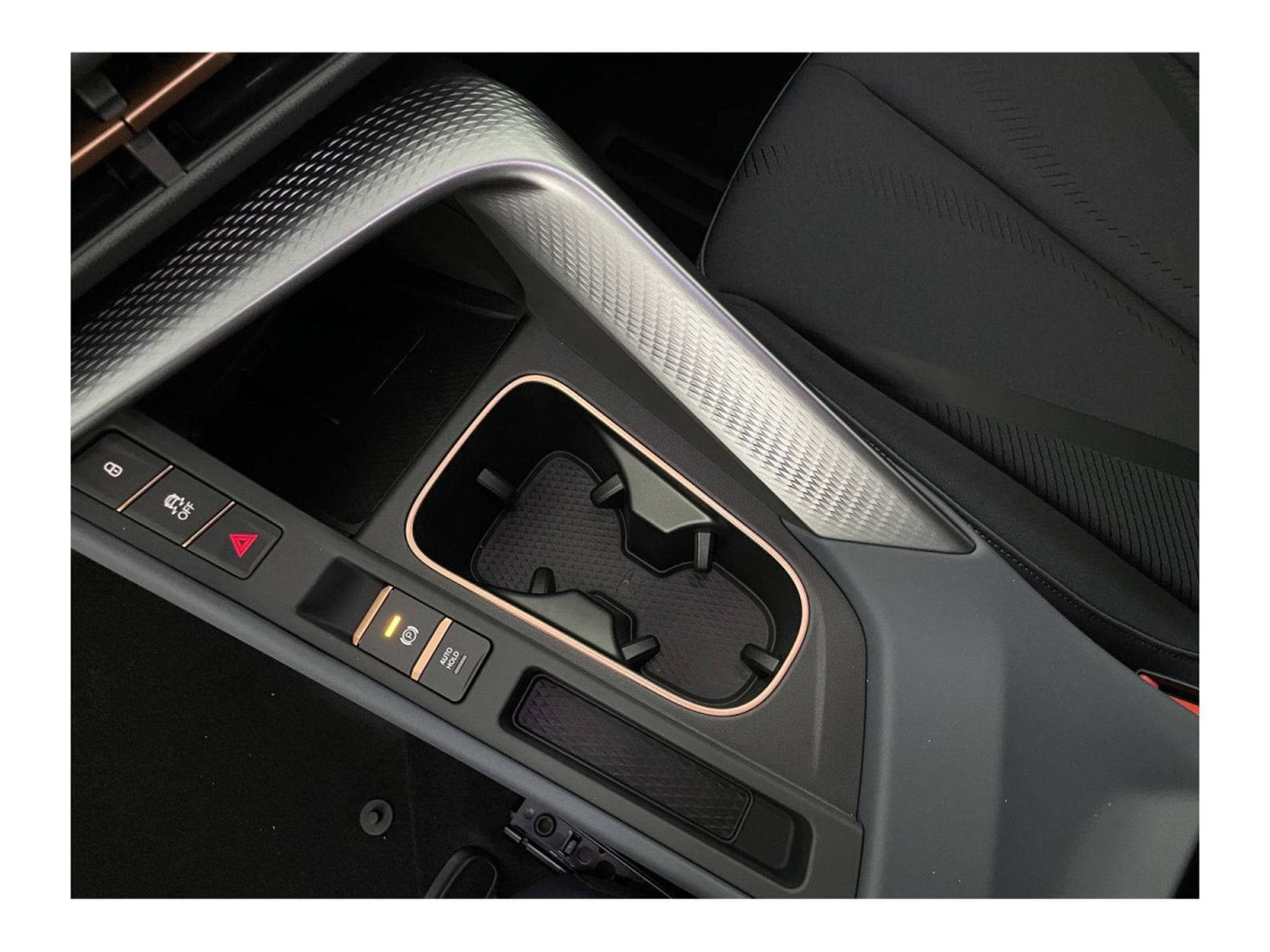 Cupra Terramar 2.0 TSI DSG 265 VZ 4Drive (2025) - Photo 16