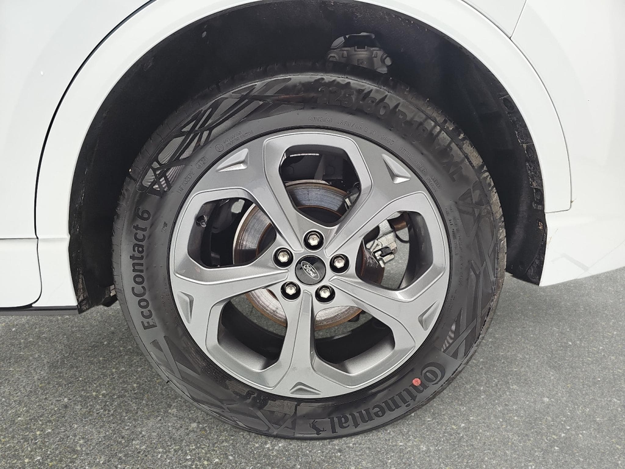 Ford Kuga 1.5 EcoBoost 186 Auto ST-Line (2025) - Photo 6