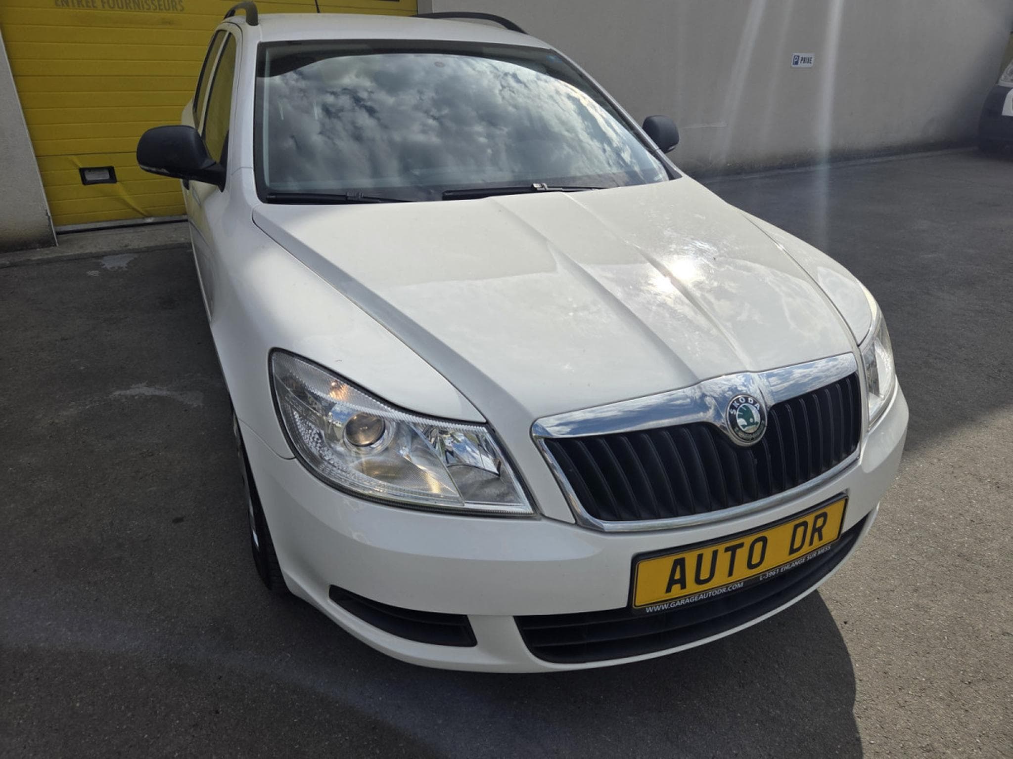 Skoda Octavia Combi 1.6 Tdi 105 CV Garantie 12 Mois (2011) - Photo 5