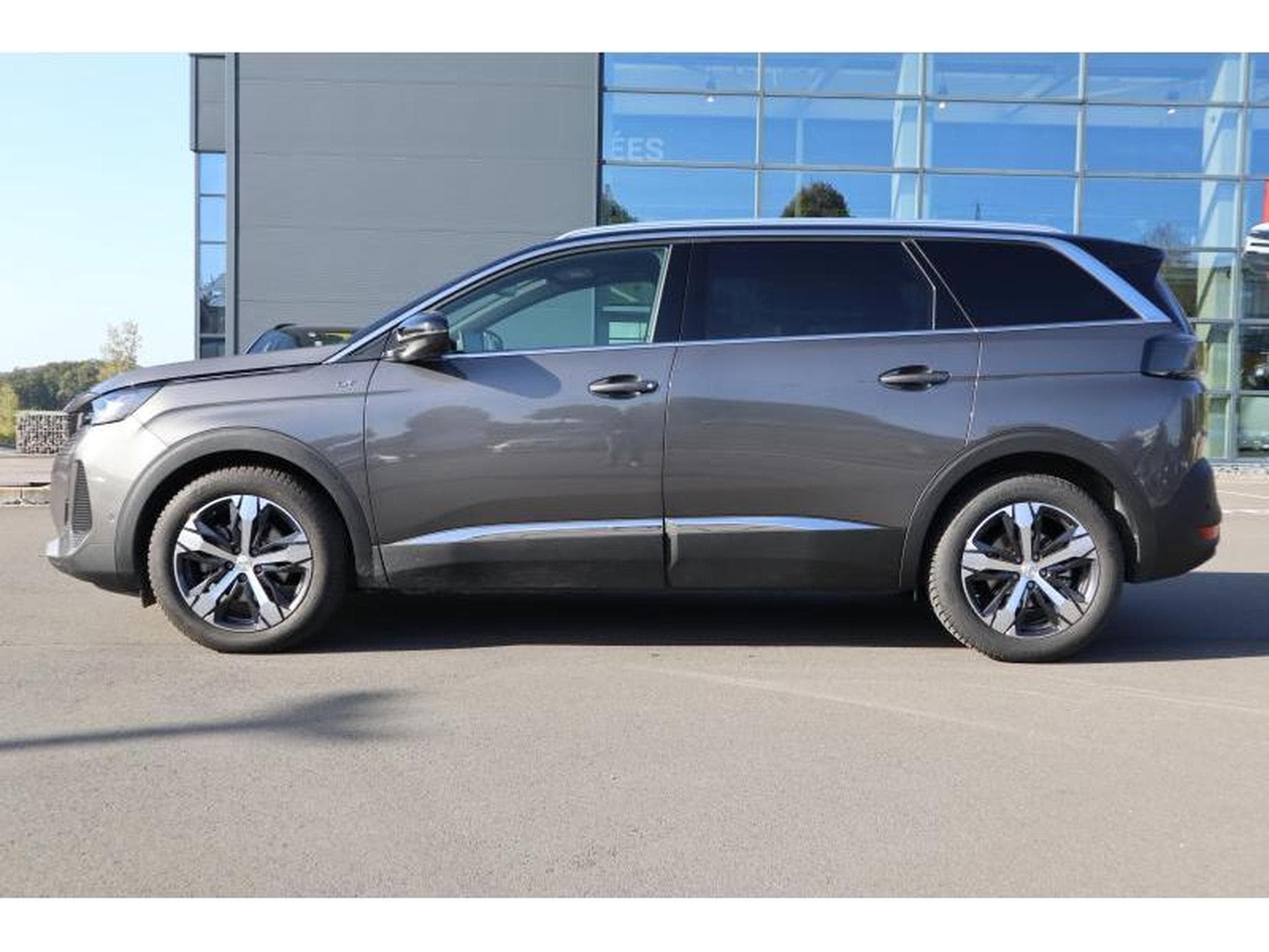 Peugeot 5008 GT EAT8 (2023) - Photo 5