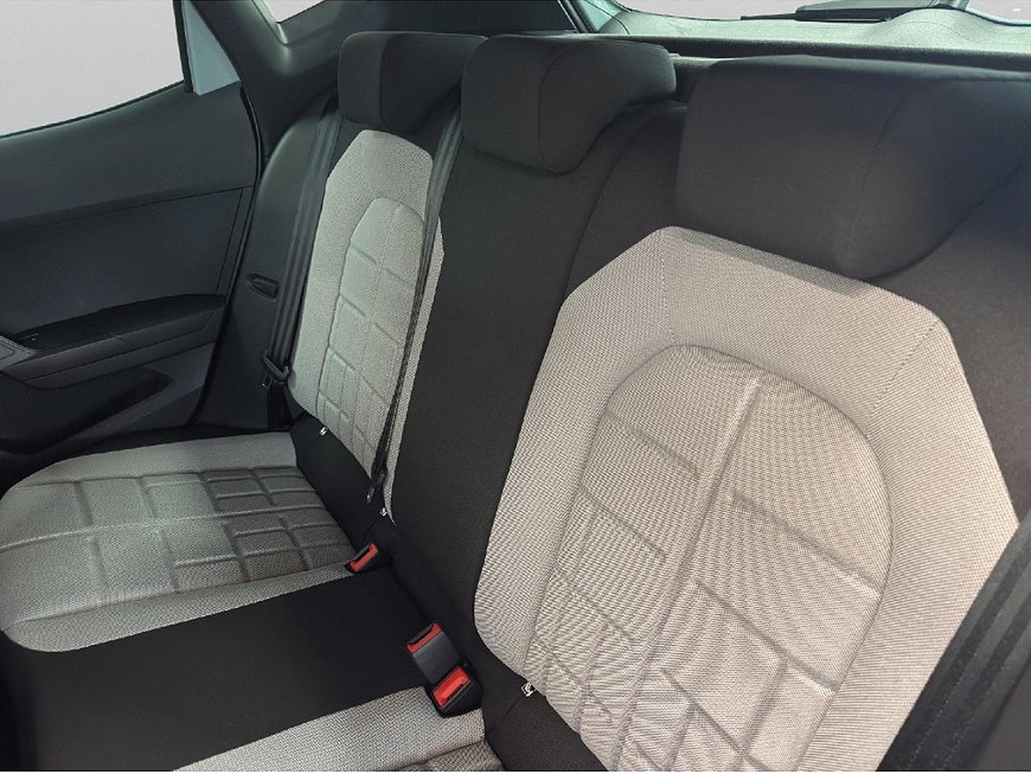 Seat Arona (2026) - Photo 11