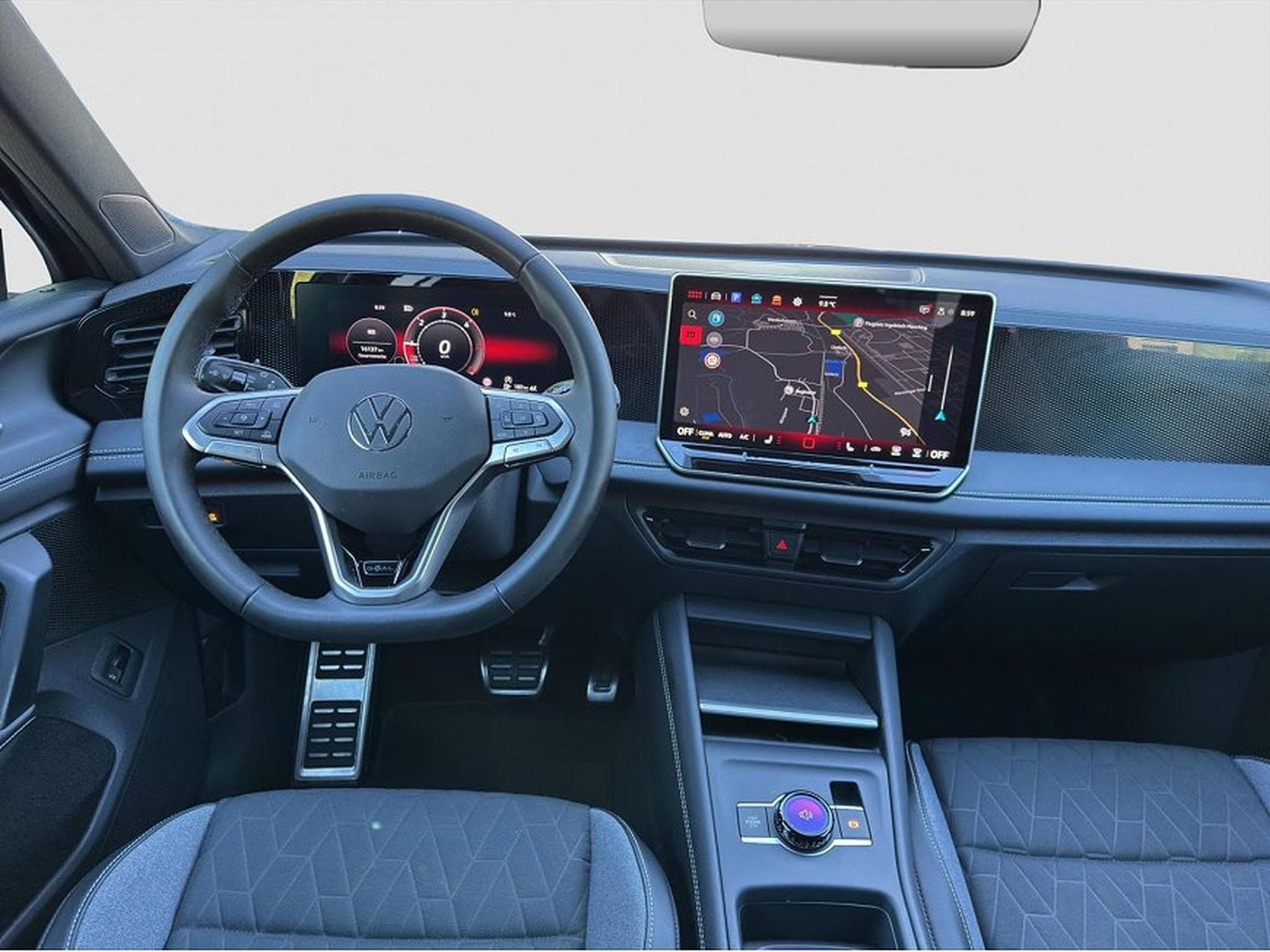 VW Tiguan (2025) - Photo 15