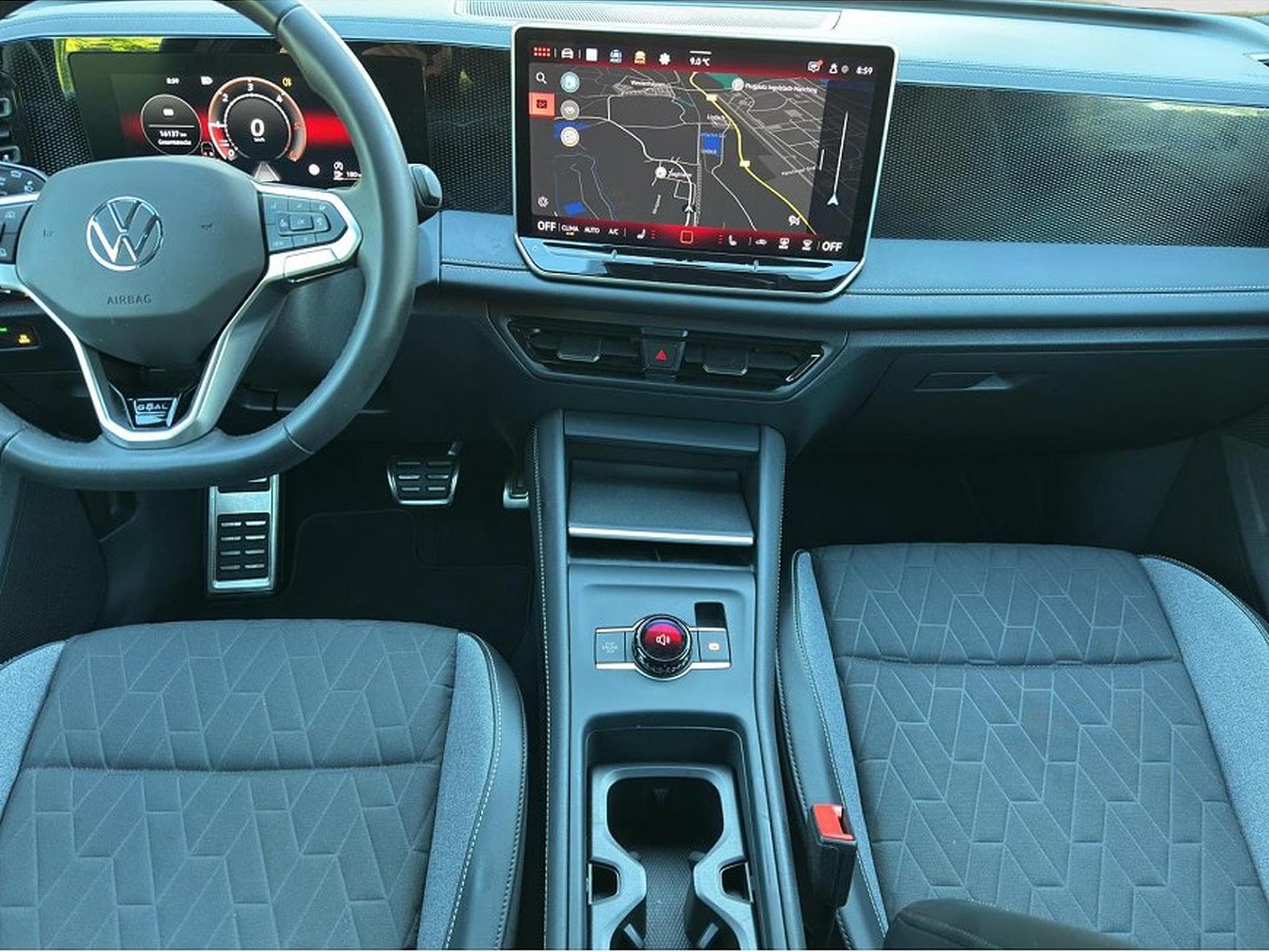 VW Tiguan (2025) - Photo 16