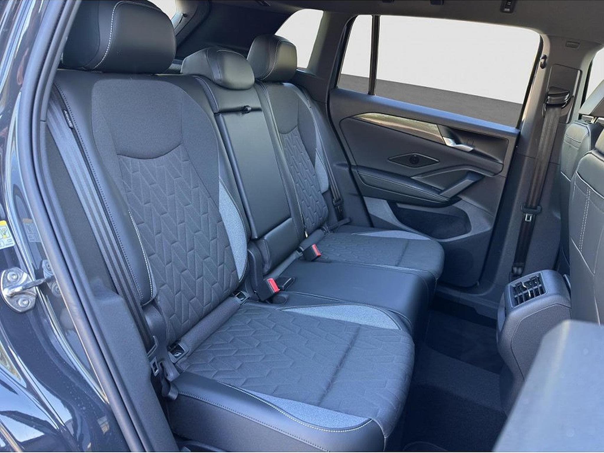 VW Tiguan (2025) - Photo 18
