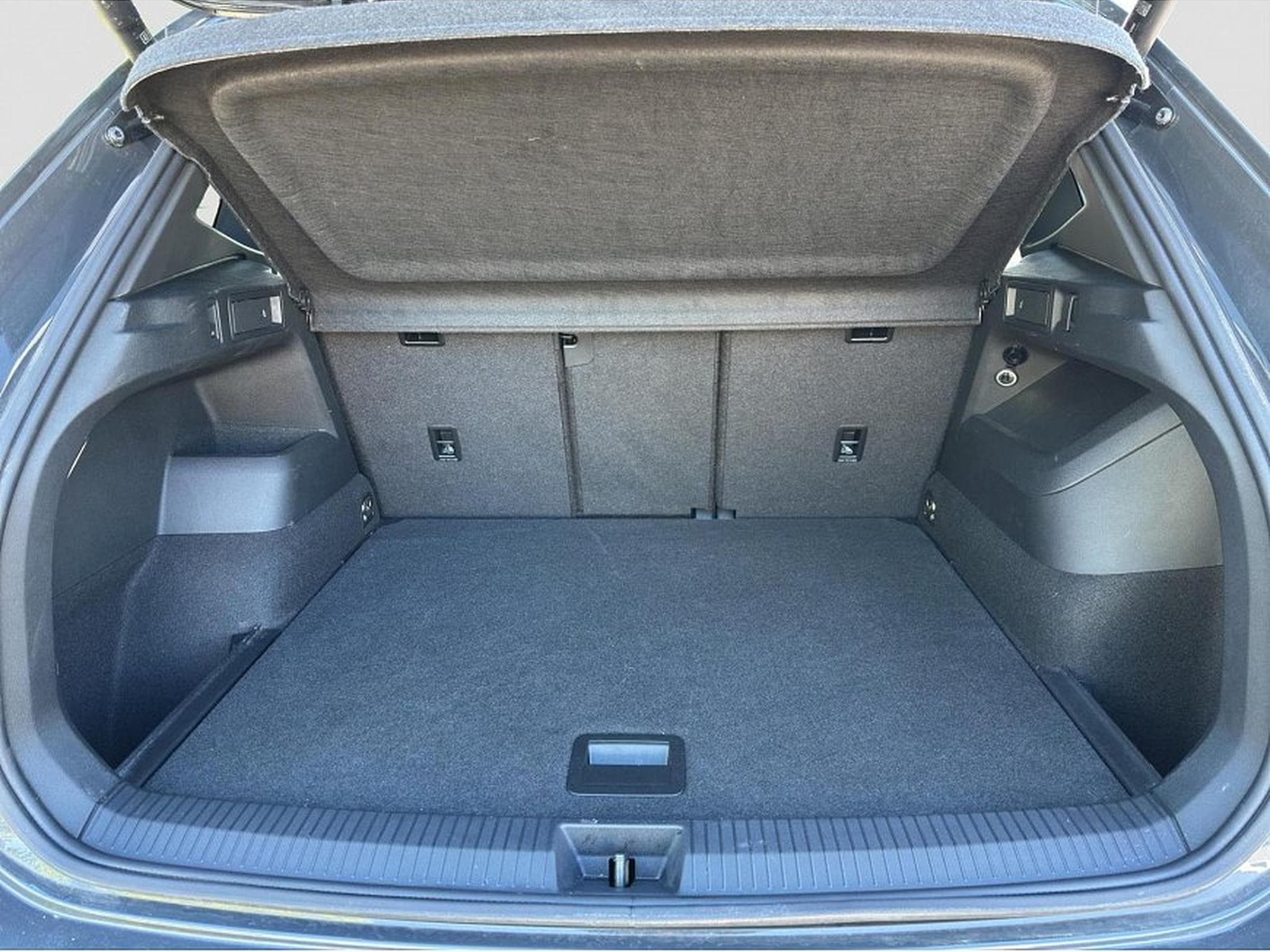 VW Tiguan (2025) - Photo 21