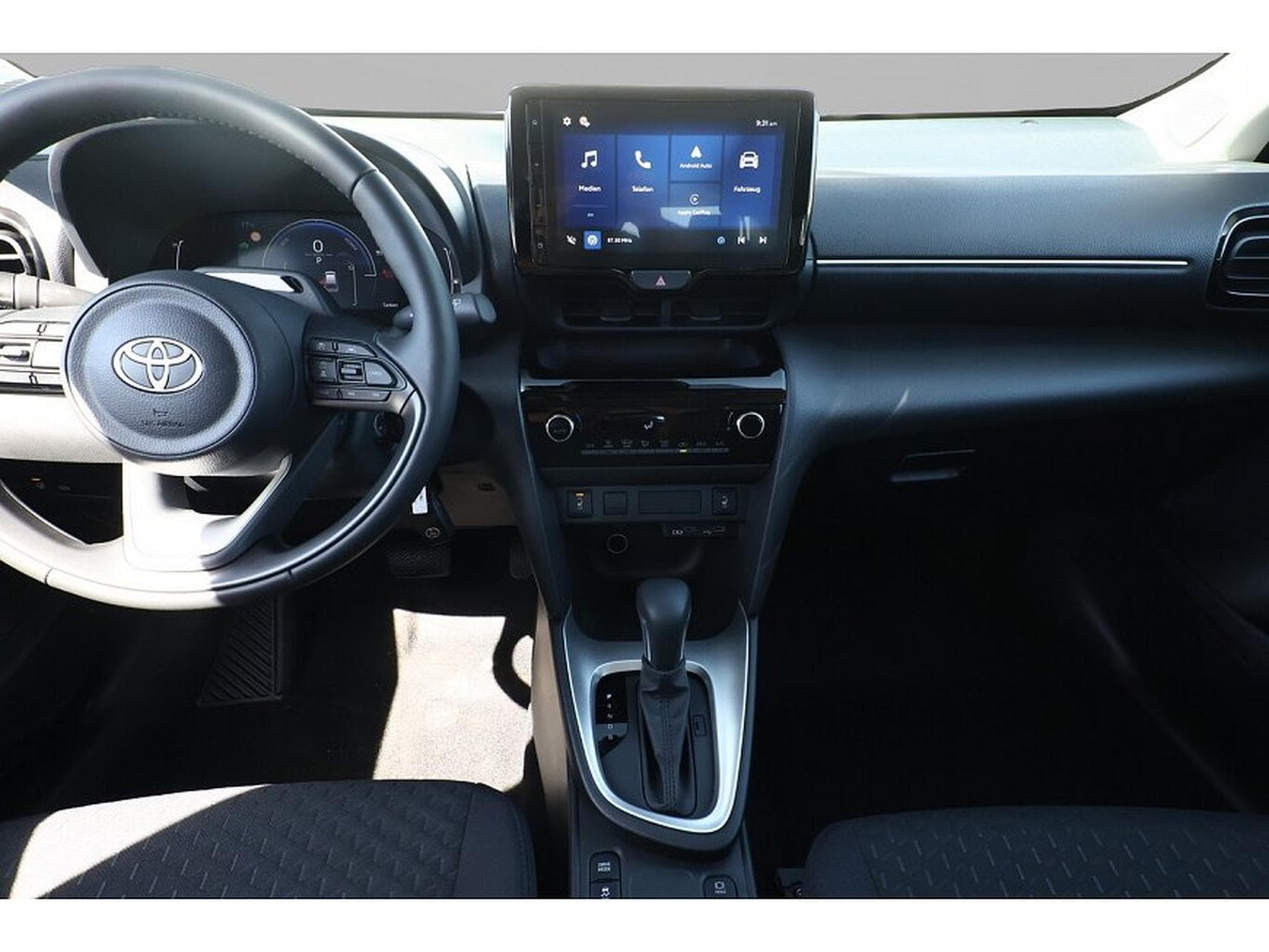 Toyota Yaris Cross (2025) - Photo 7