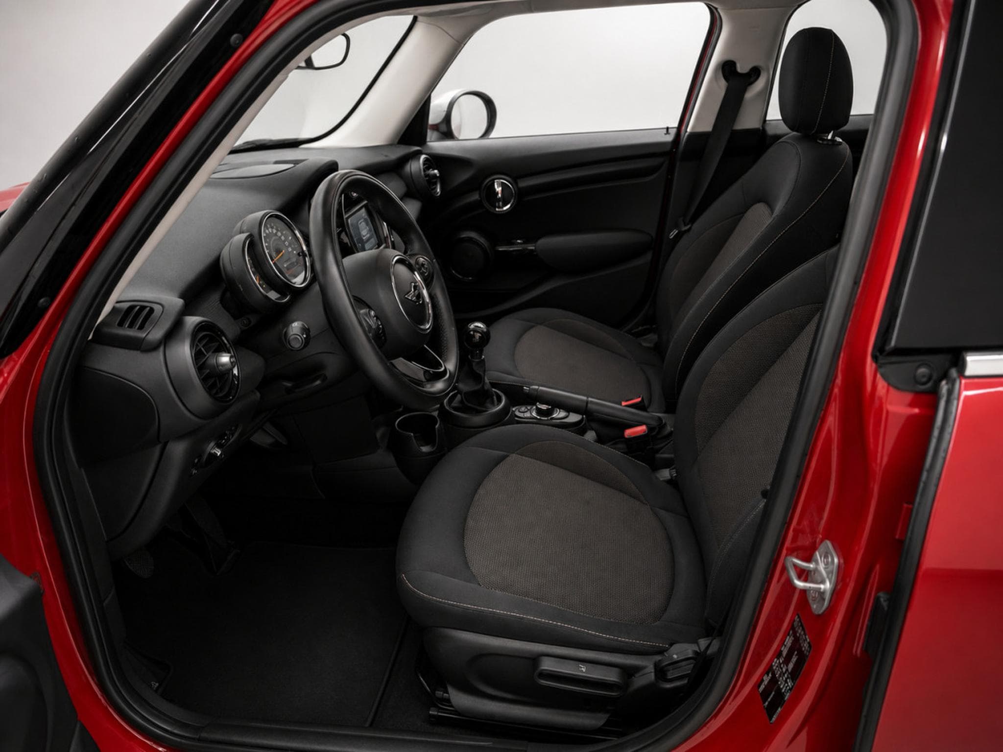 Mini Cooper 1.5 136ch *Navi (2018) - Photo 5