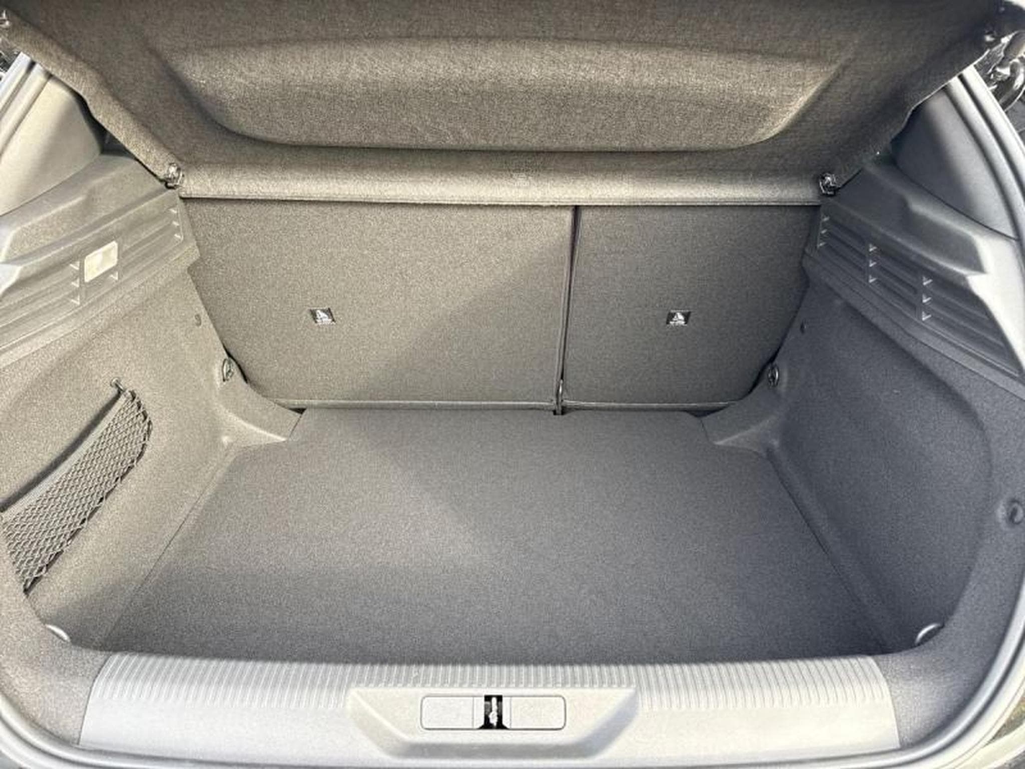 PEUGEOT 308 1.5 BlueHDi 130ch S&S Allure EAT8 (2025) - Photo 6