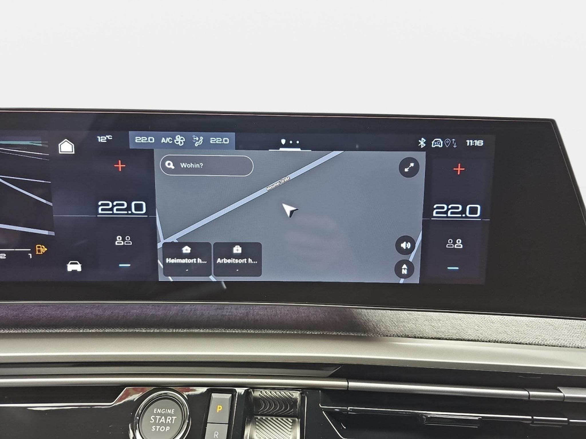 Peugeot 3008 1.2 Hybrid 145 E-DSC6 GT (2025) - Photo 9