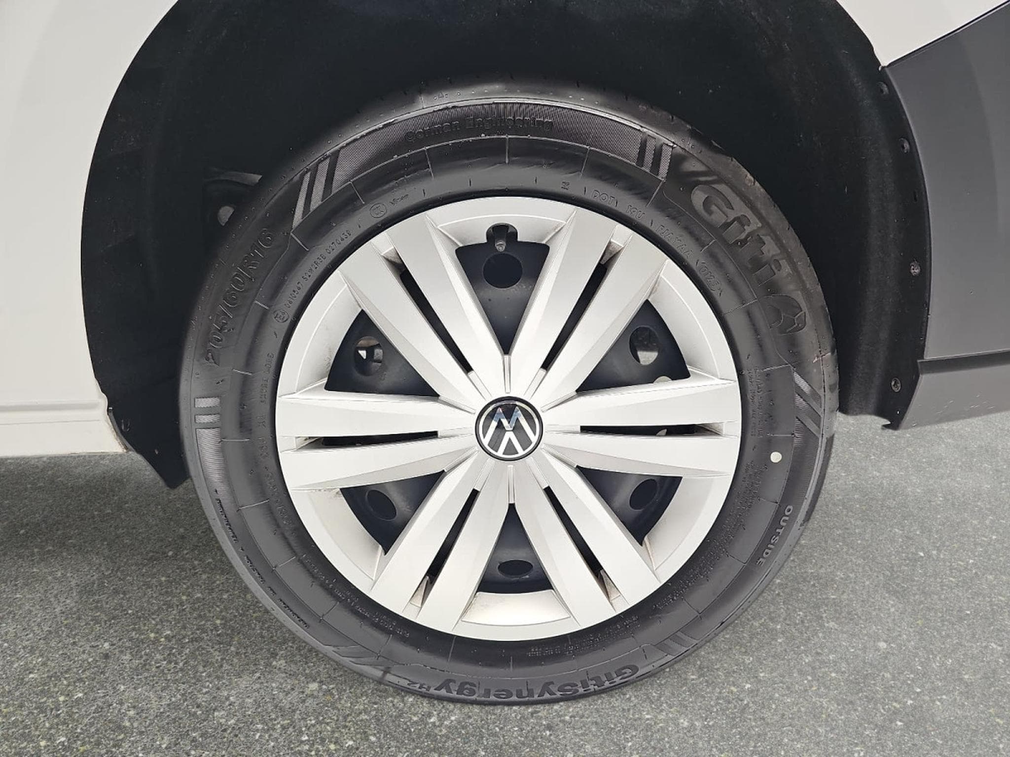 VW Caddy 1.5 TSi 116 L1H1 (2025) - Foto 6