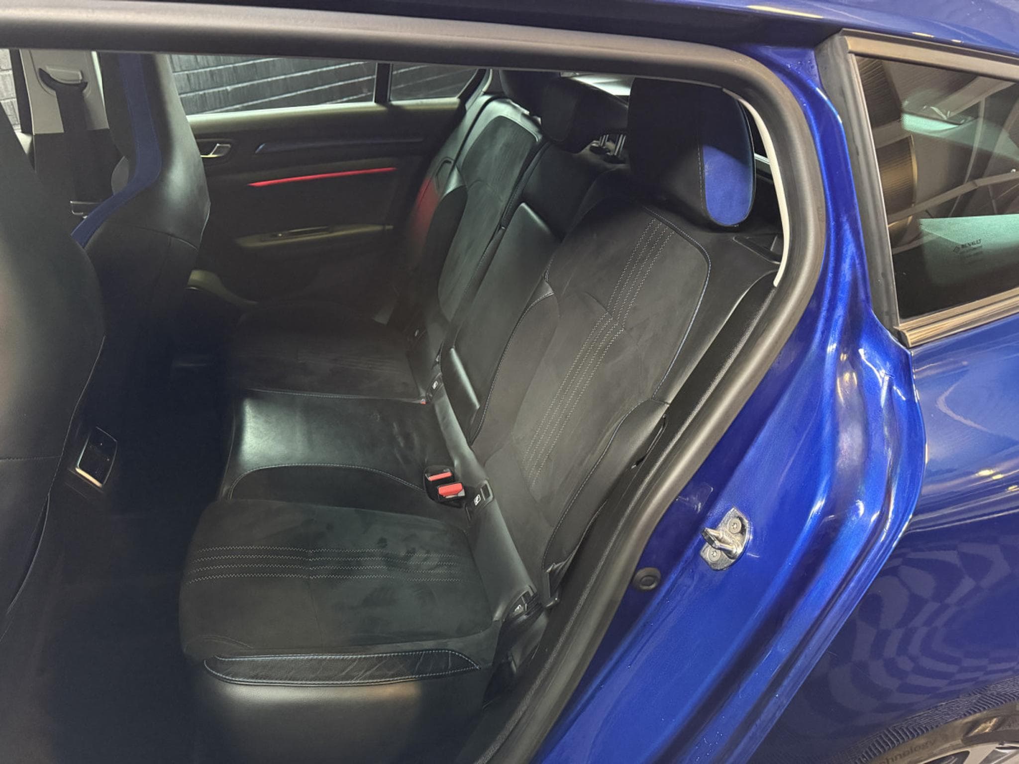 Renault Megane 1.6L *GT* *Toit Pano* (2017) - Foto 23
