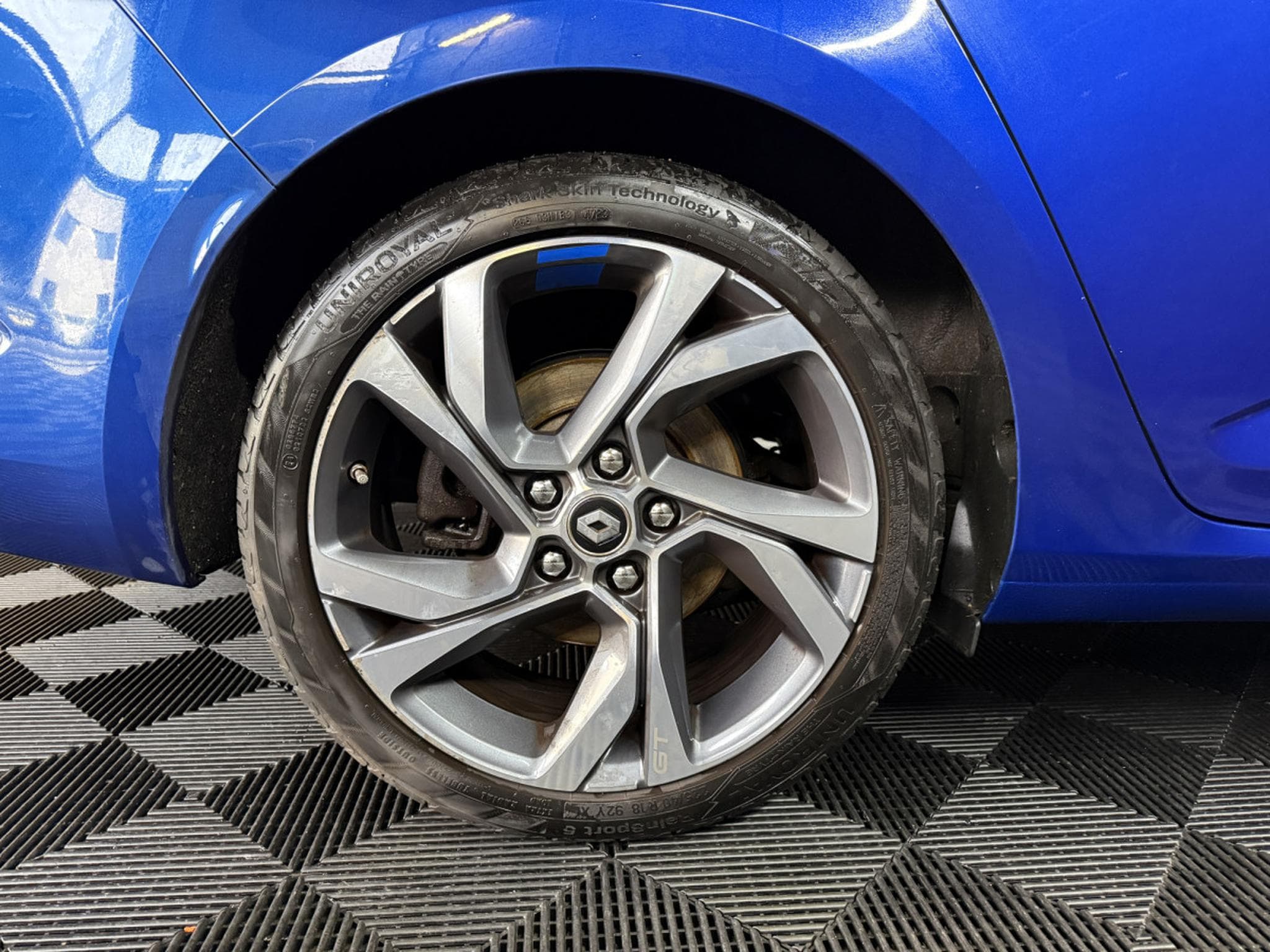 Renault Megane 1.6L *GT* *Toit Pano* (2017) - Foto 24