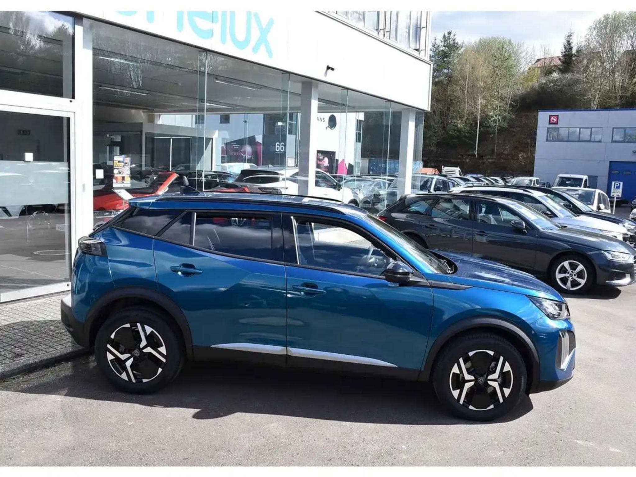 Peugeot 2008 (2025) - Photo 3