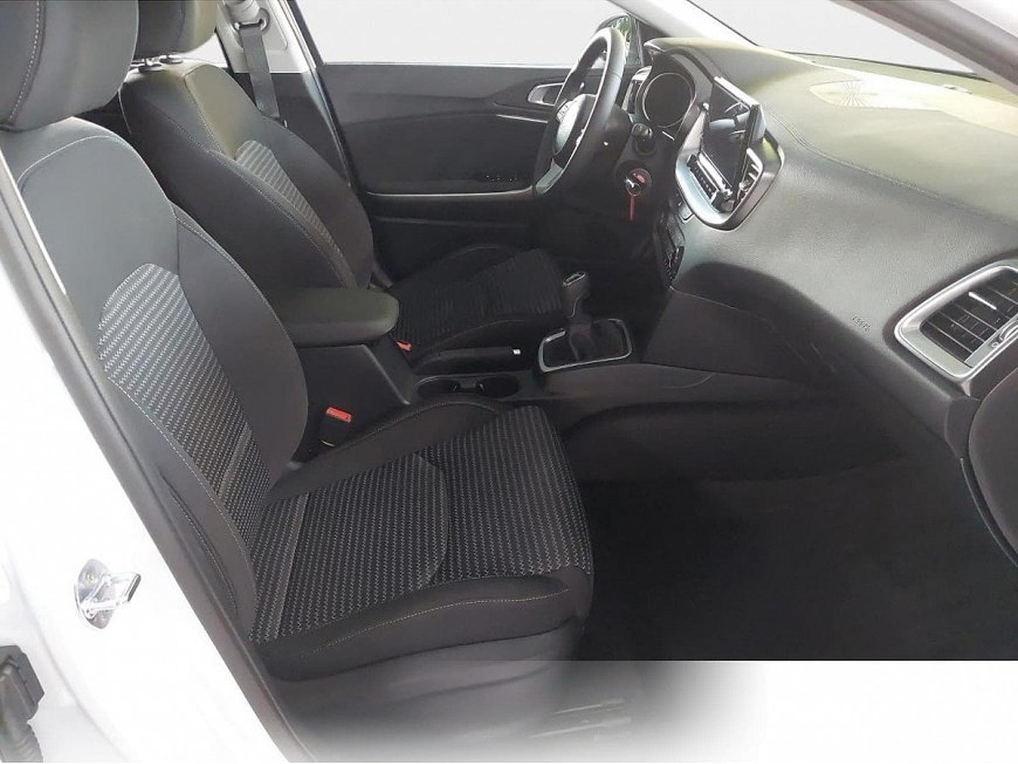 Kia XCeed (2026) - Photo 15