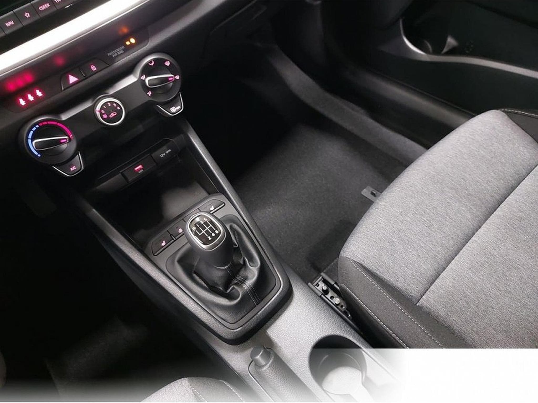 Kia Stonic (2026) - Foto 11