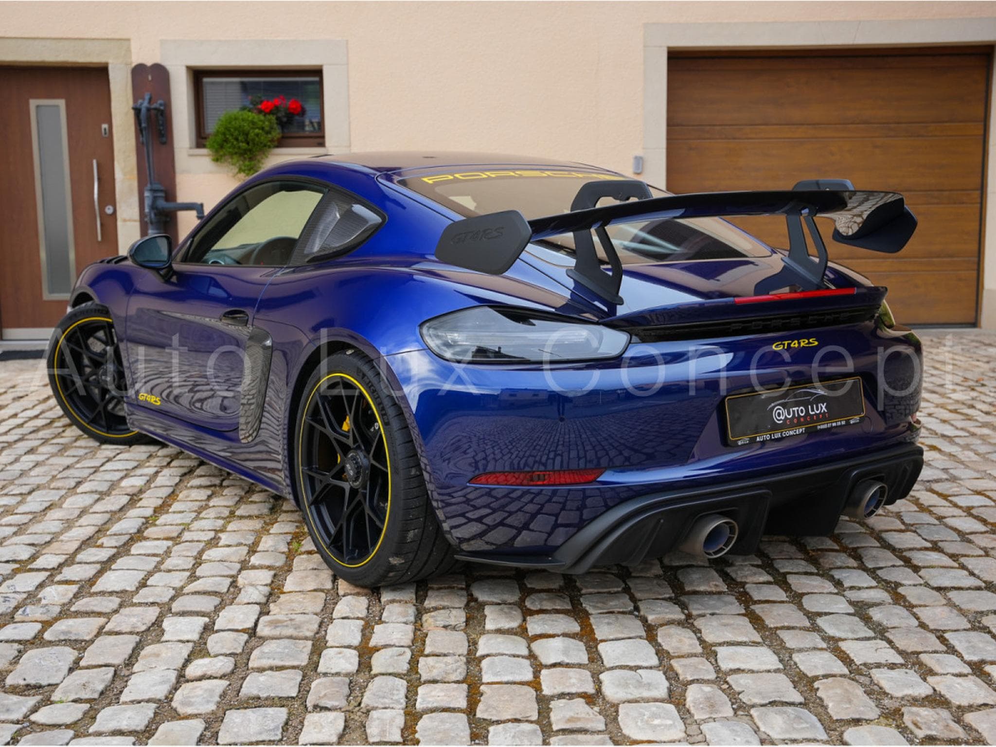 Porsche Cayman 718 GT4 RS Pack Weissach (2023) - Photo 4