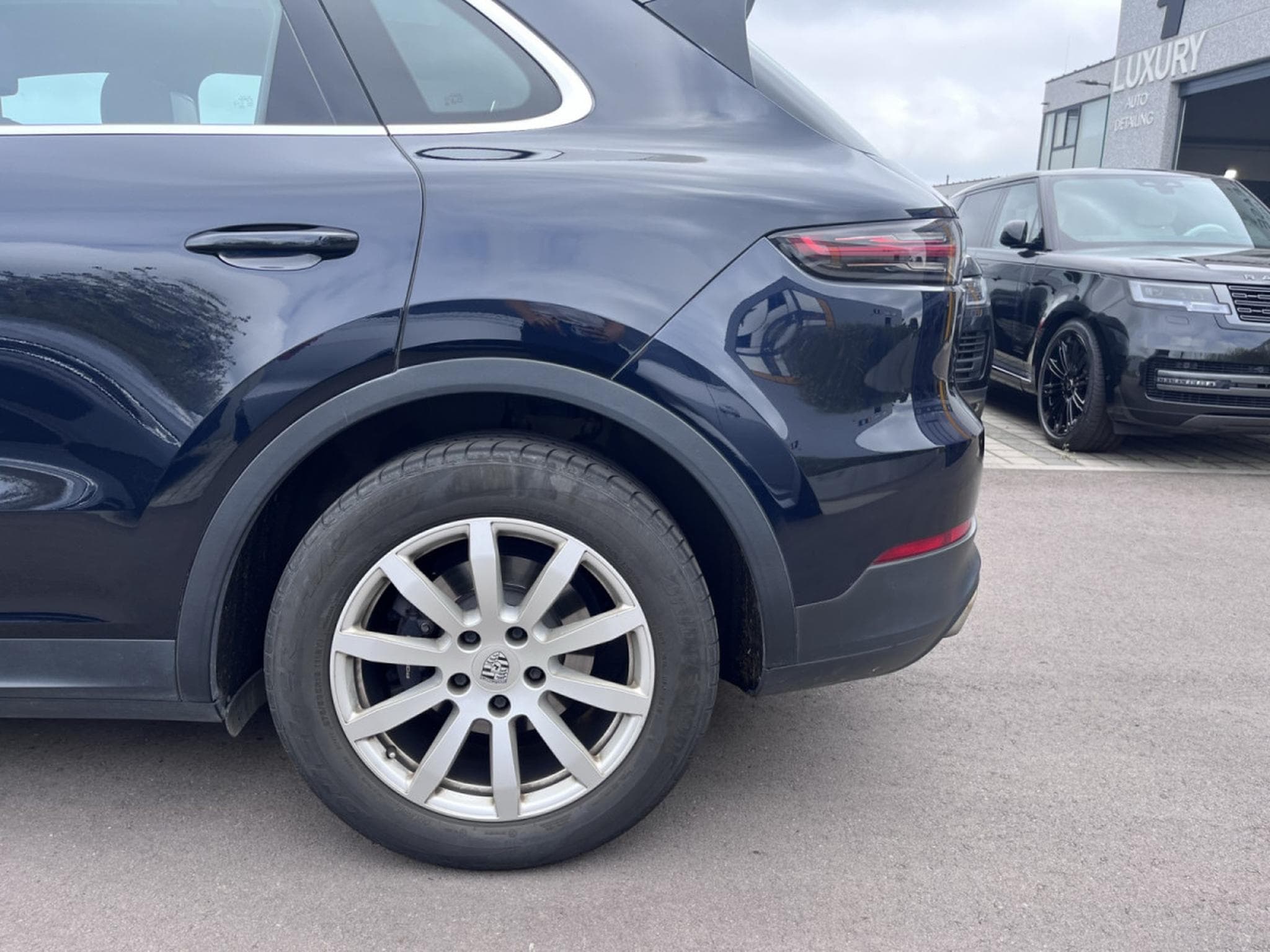 Porsche Cayenne 3.0 V6/PANORAMA/KAMERA/21/1ST HAND/VOLL SERVICE (2018) - Photo 25