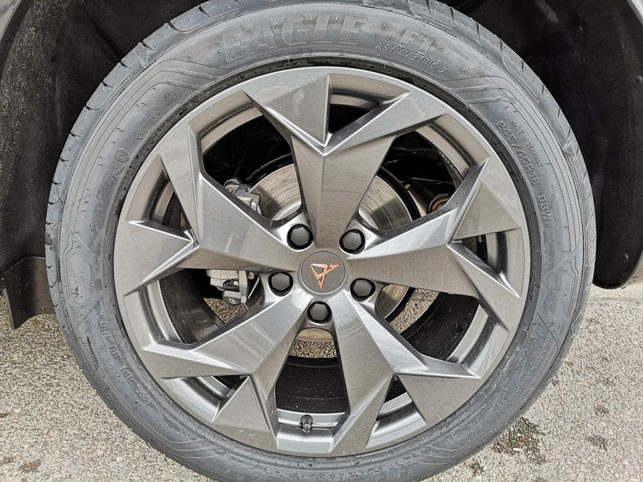 Cupra Formentor 1.5 eTSi DSG 150 (2026) - Photo 3