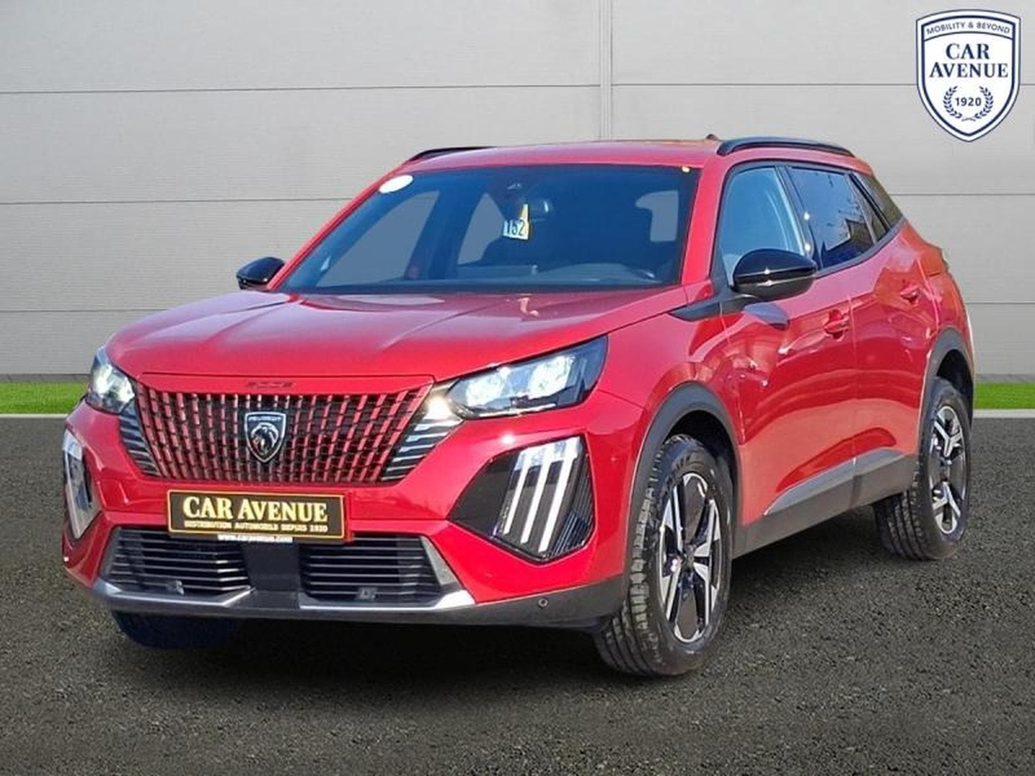 PEUGEOT 2008 1.2 100ch S&S Allure (2024) - Foto 1