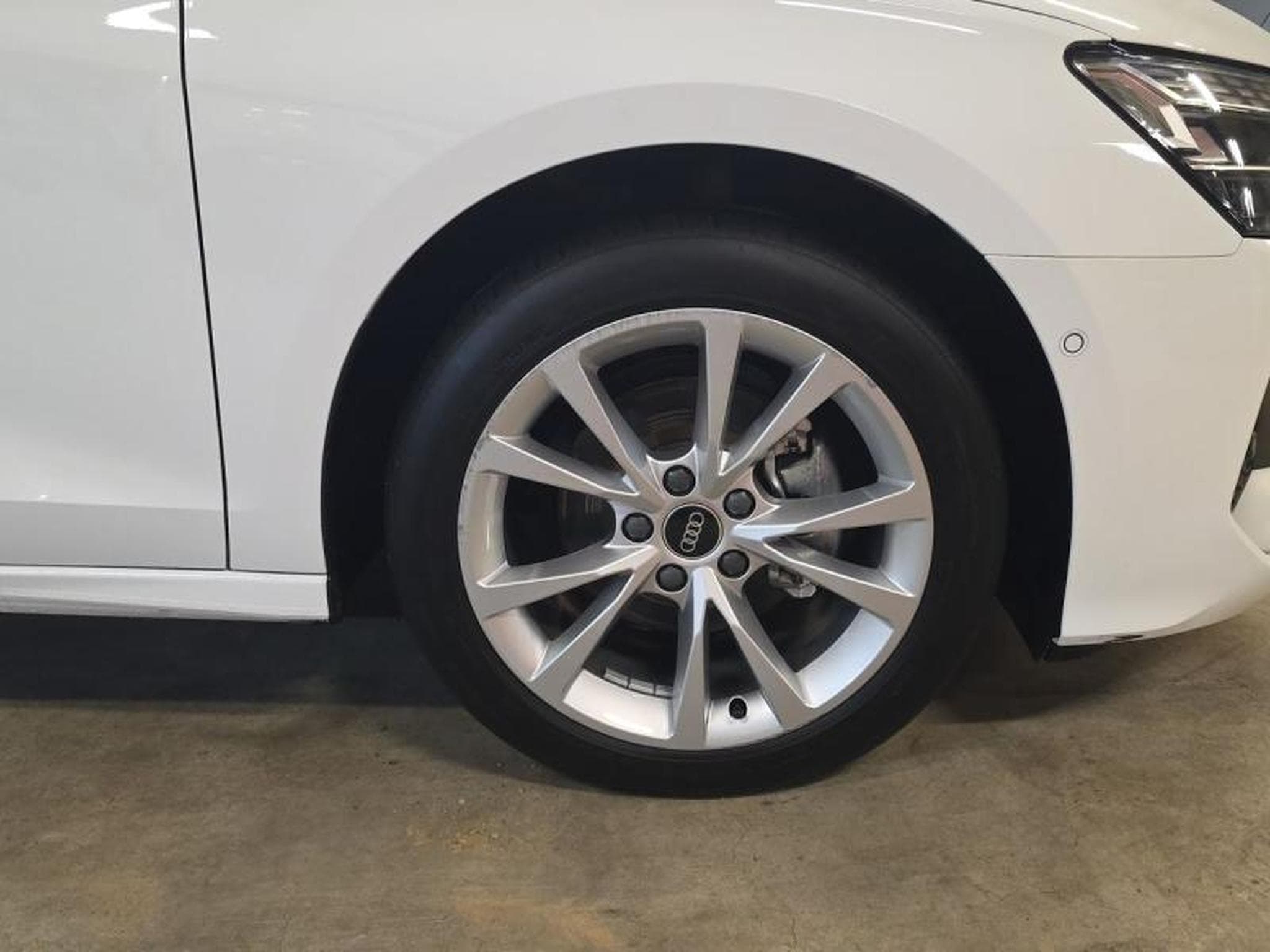 AUDI A3 30 TFSI 116ch Hybride Business Executive S tronic 7 (2024) - Foto 4
