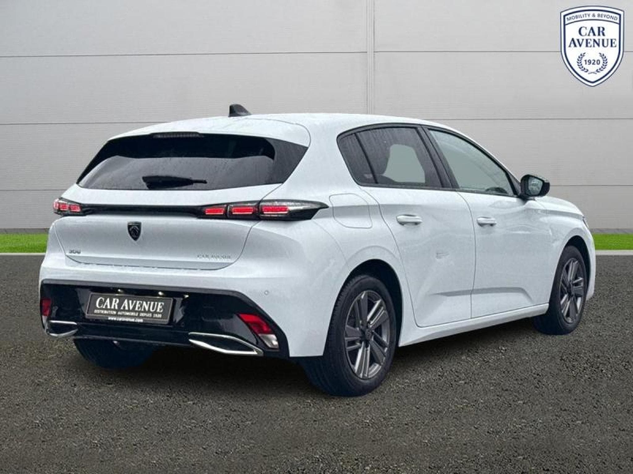 PEUGEOT 308 1.2 PureTech 130ch S&S Allure EAT8 (2024) - Foto 5