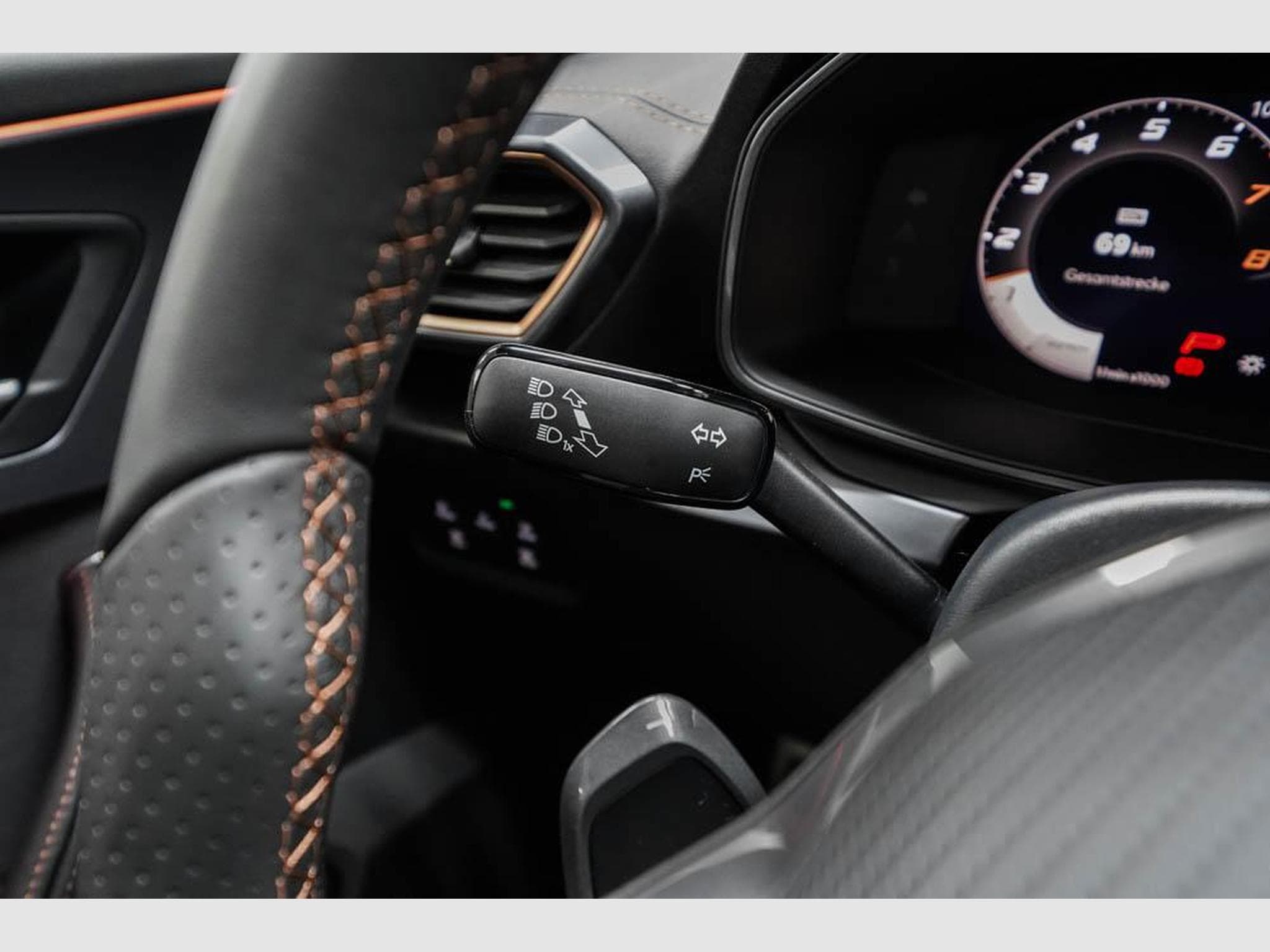 Cupra Formentor 2,0 TSI DSG (2025) - Photo 10