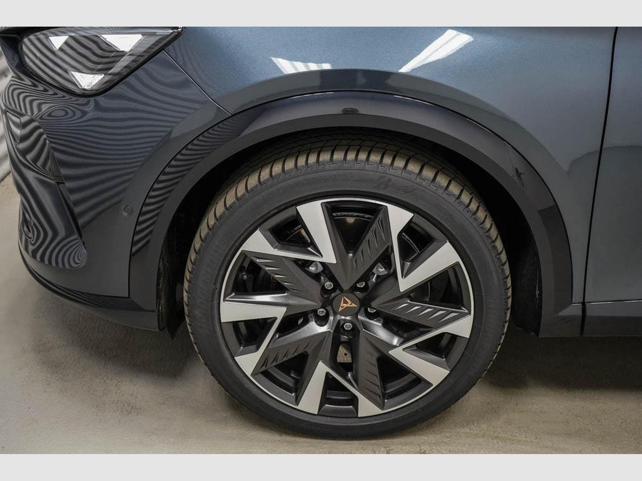 Cupra Formentor 2,0 TSI DSG (2025) - Photo 4