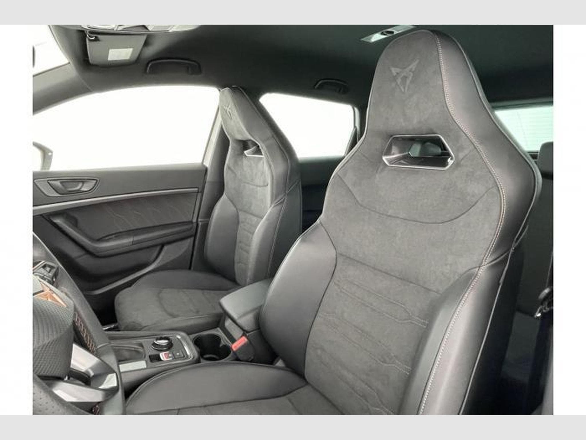 Cupra Ateca 1.5 TSI 110kW (2026) - Foto 12