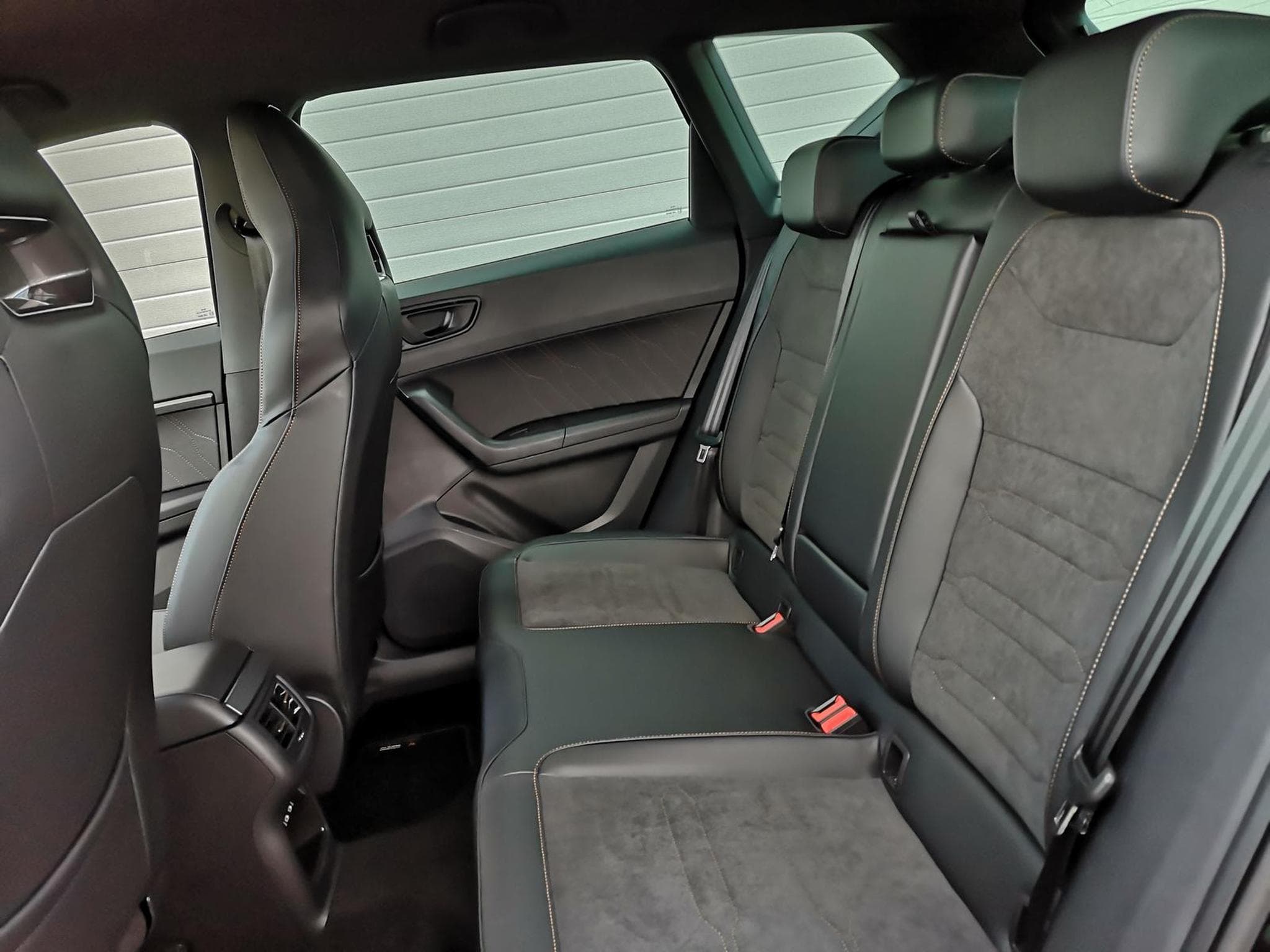 Cupra Ateca 1.5TSI 19 Zoll (2026) - Foto 8