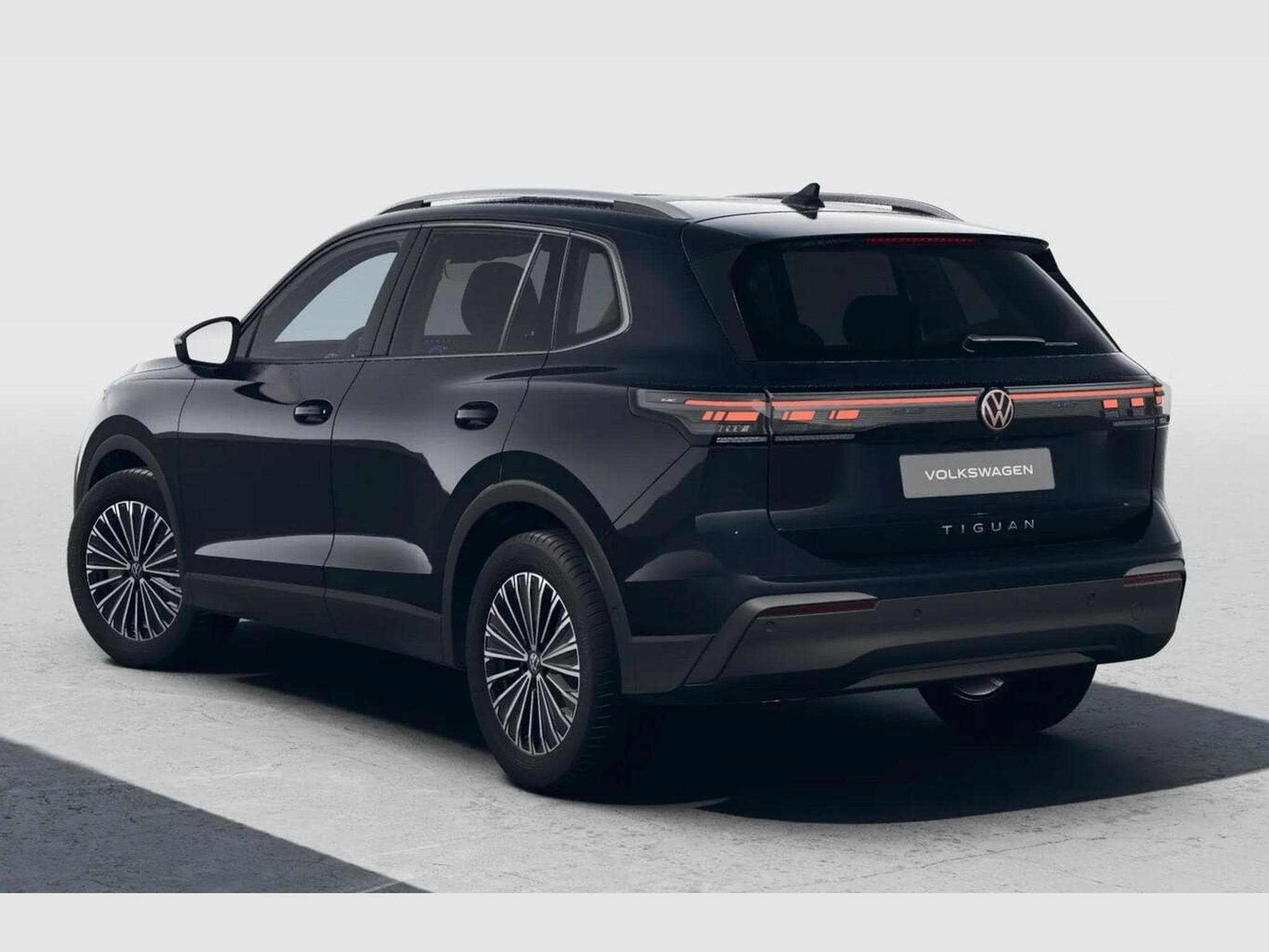 VW Tiguan DSG LED+ Pano (2026) - Foto 3