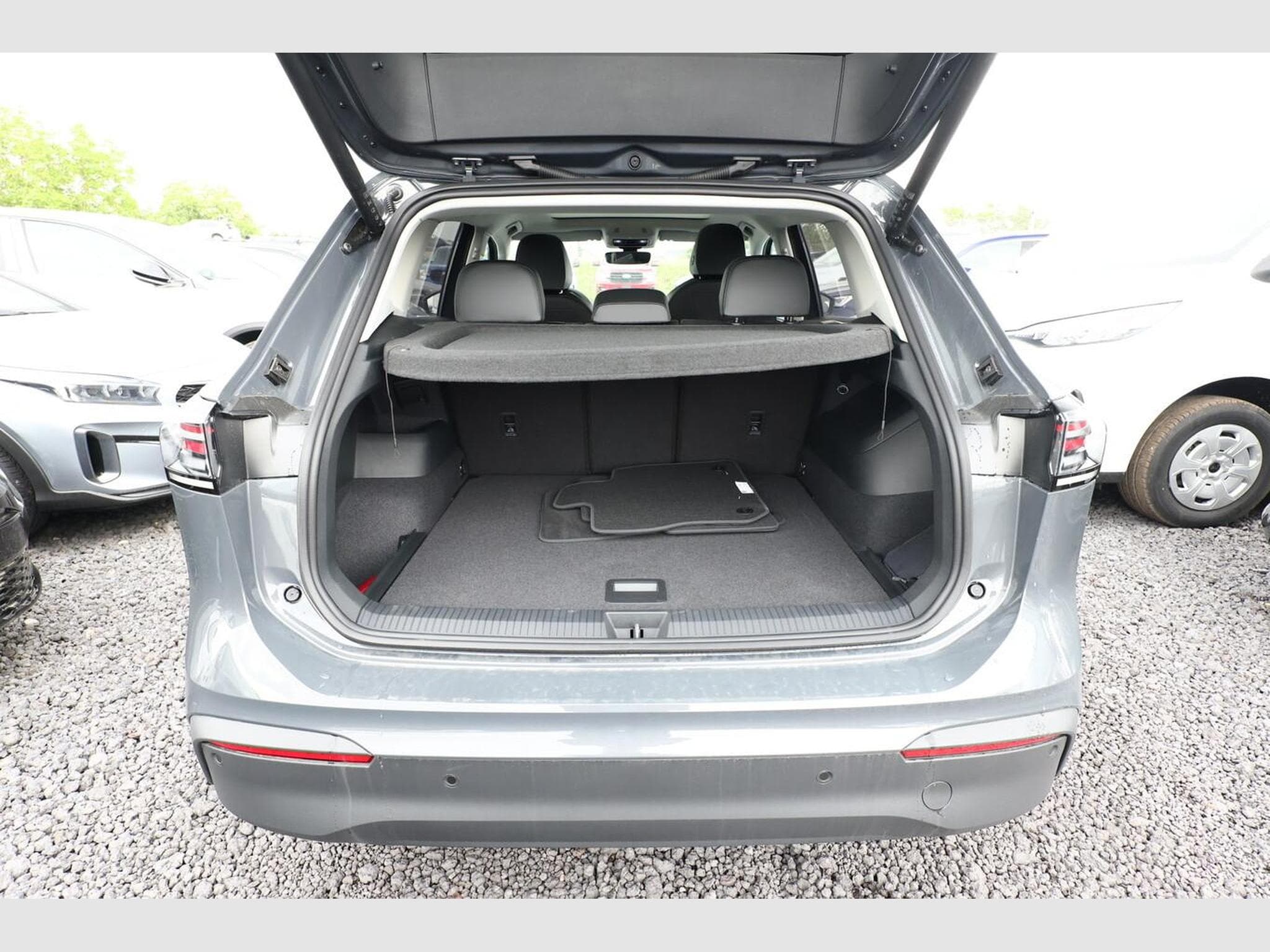 VW Tiguan DSG LED+ Pano (2026) - Photo 11