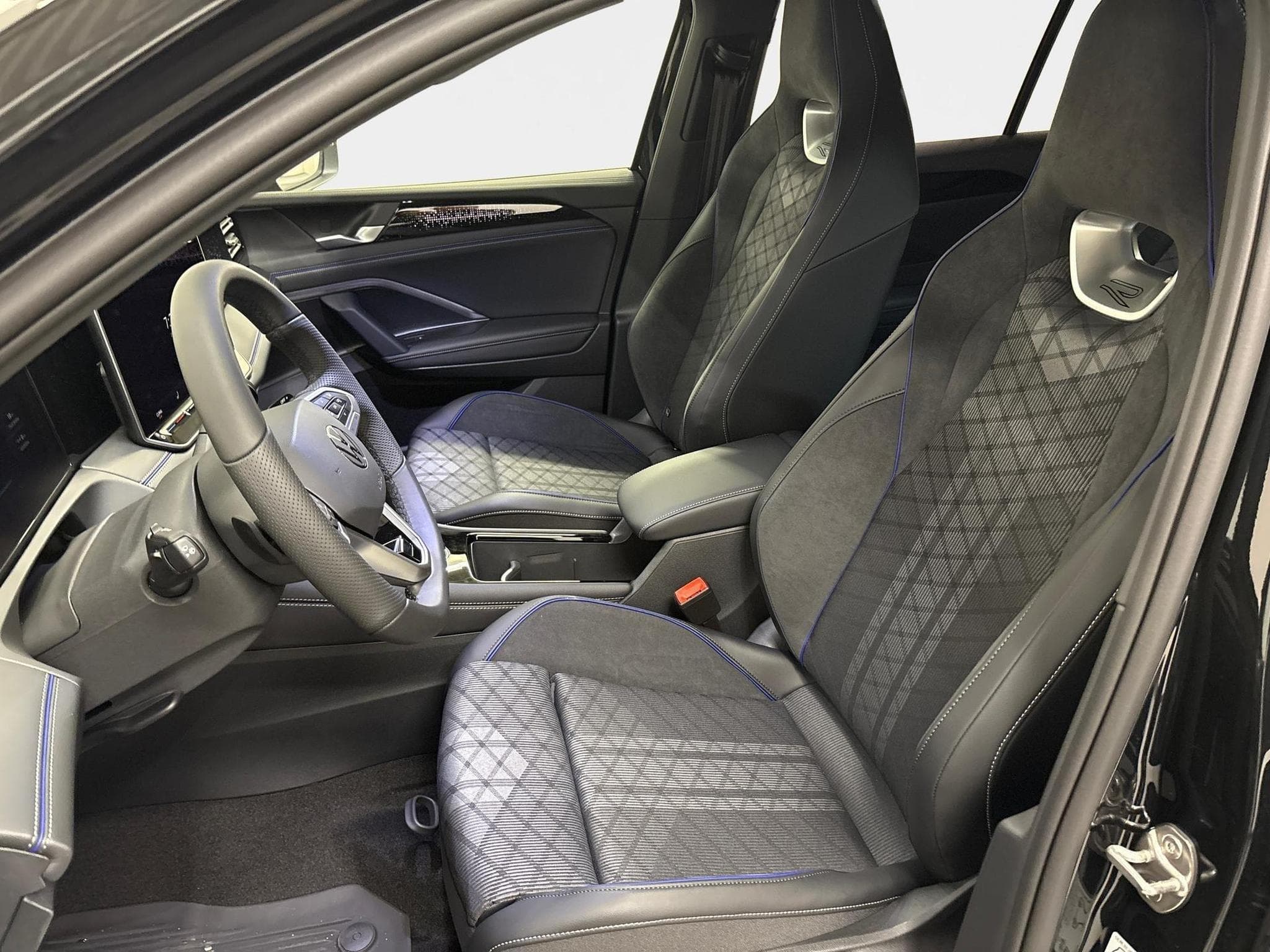 VW Tiguan R-Line (2026) - Foto 12